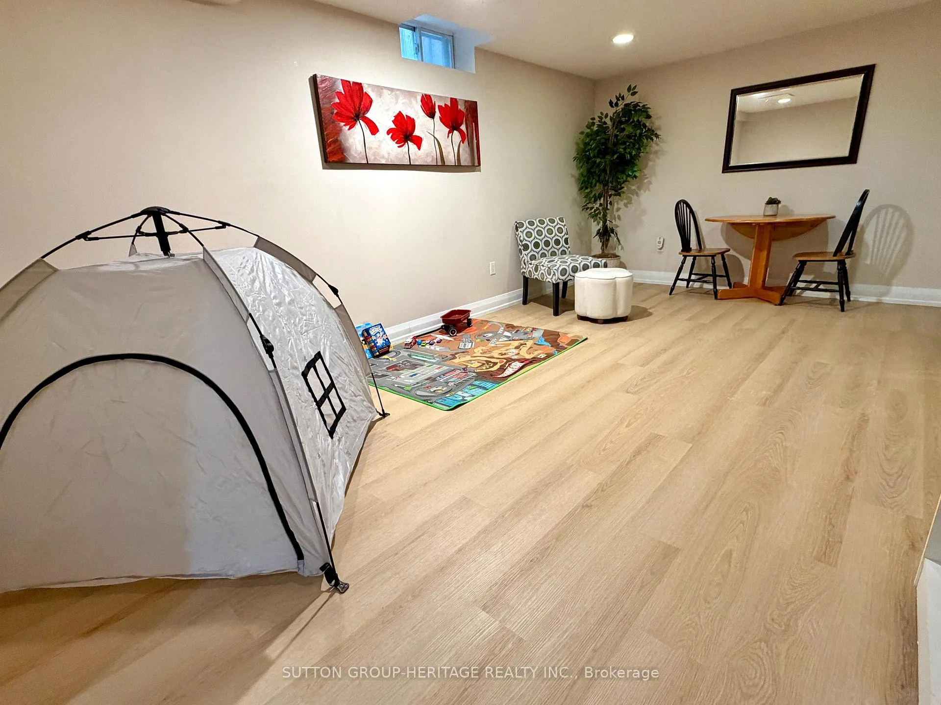 Photo 30 of 52 Barnes Drive, Ajax, Central — HOMEH