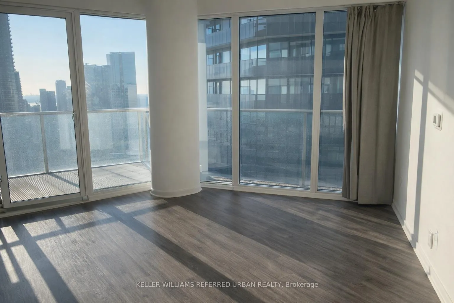 Photo 8 of Unit 6511, 138 Downes Street, Toronto, Waterfront Communities — HOMEH