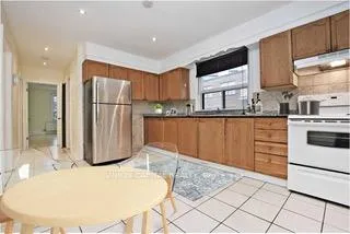 Photo 8 of Unit 3, 100 Rajah Street, Toronto, Englemount-Lawrence — HOMEH