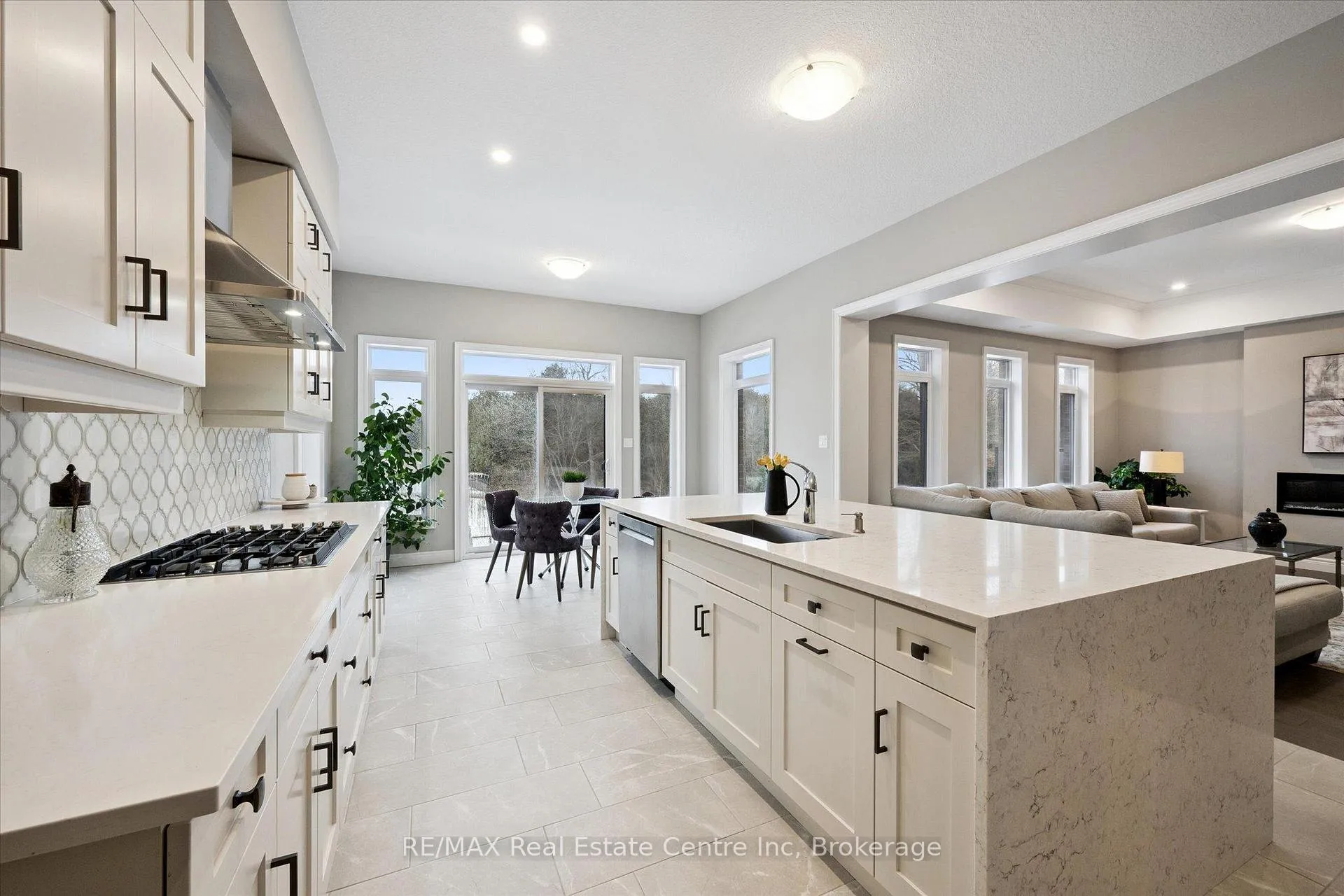 Photo 6 of 187 Ambrous Crescent, Guelph, Kortright East — HOMEH