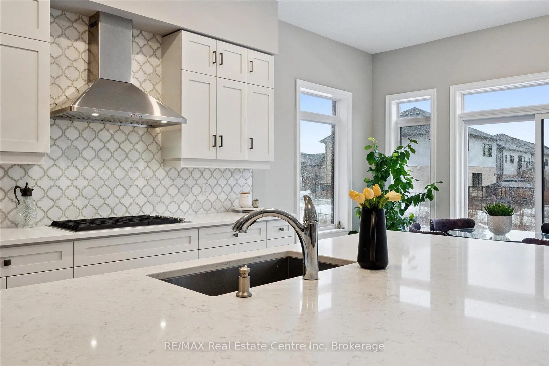Photo 7 of 187 Ambrous Crescent, Guelph, Kortright East — HOMEH