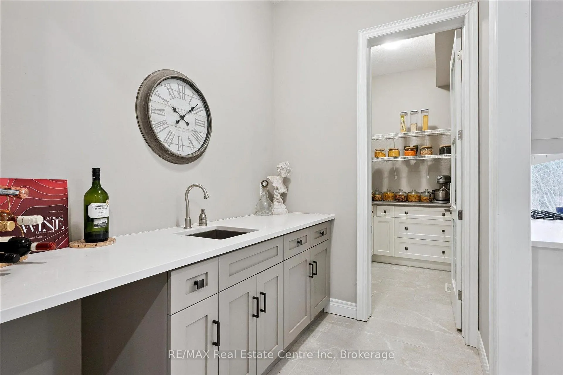 Photo 8 of 187 Ambrous Crescent, Guelph, Kortright East — HOMEH