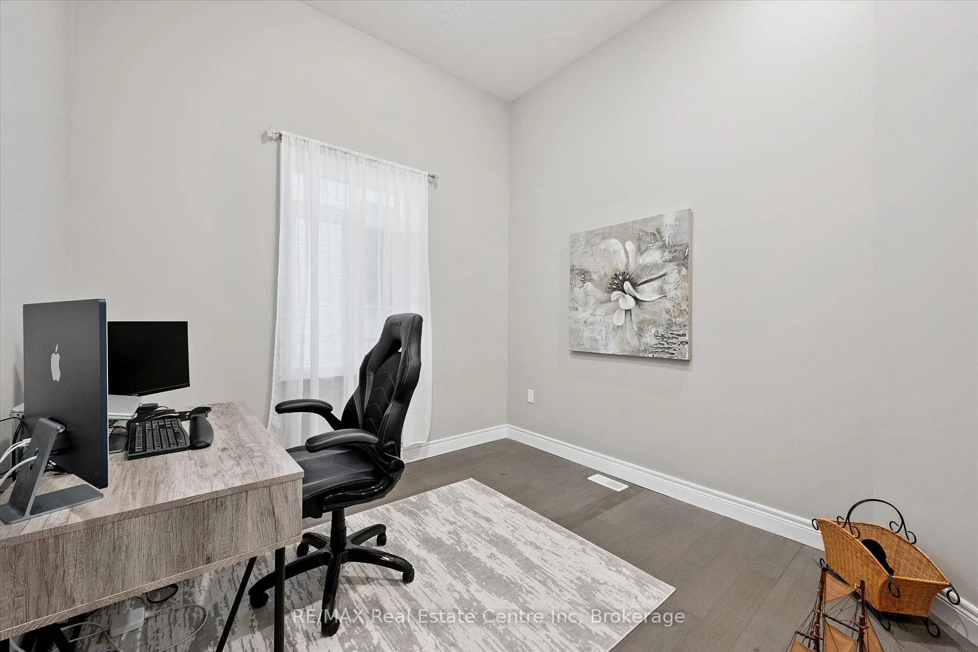 Photo 15 of 187 Ambrous Crescent, Guelph, Kortright East — HOMEH