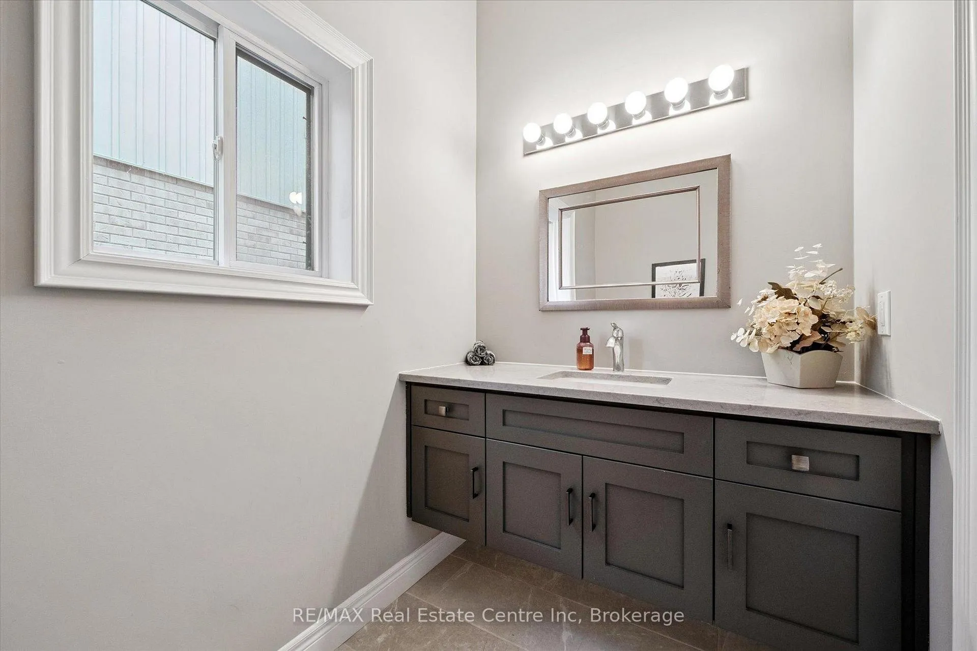 Photo 16 of 187 Ambrous Crescent, Guelph, Kortright East — HOMEH