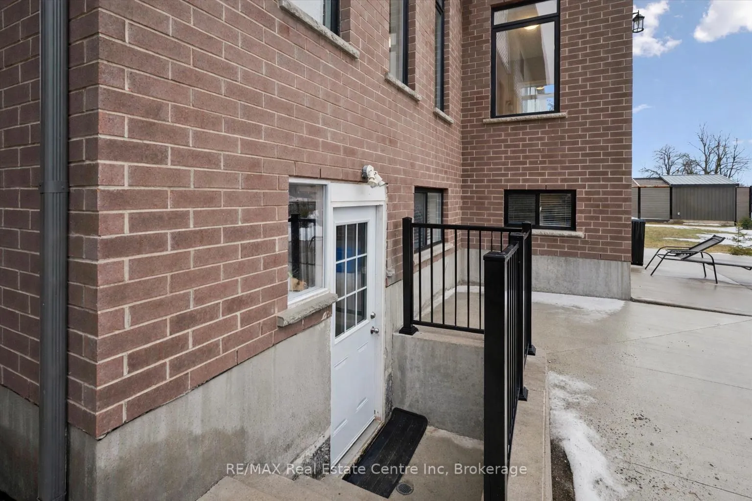 Photo 31 of 187 Ambrous Crescent, Guelph, Kortright East — HOMEH