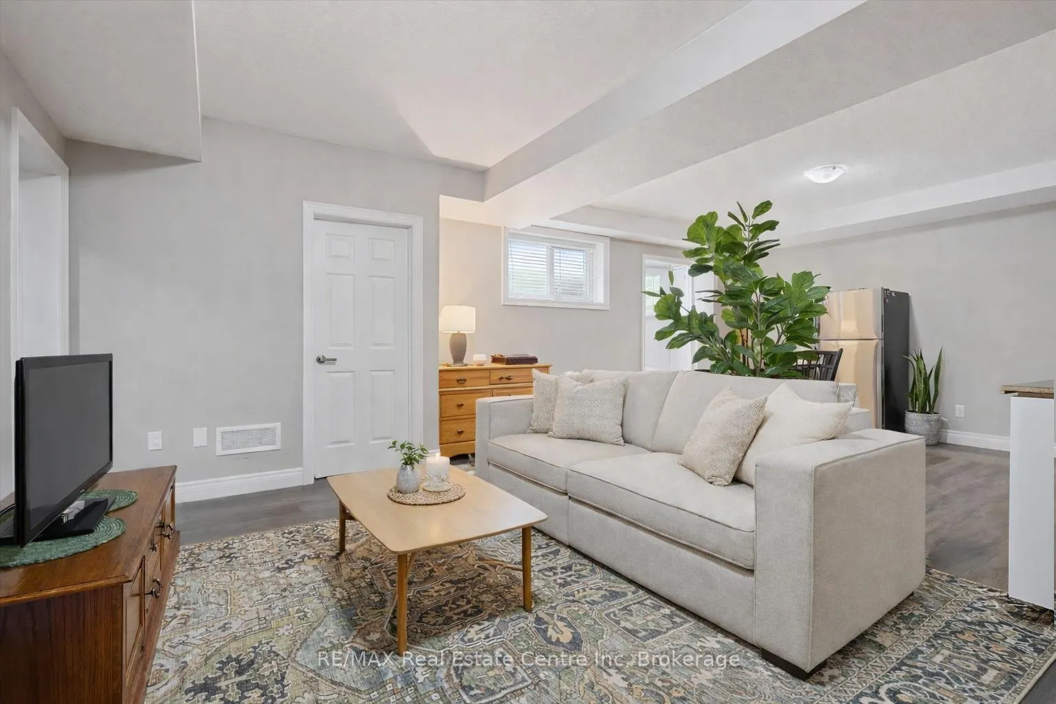 Photo 34 of 187 Ambrous Crescent, Guelph, Kortright East — HOMEH