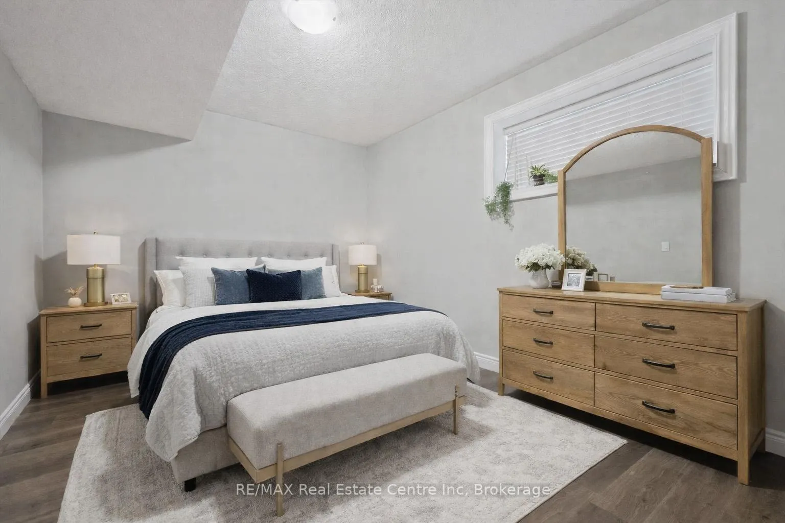 Photo 35 of 187 Ambrous Crescent, Guelph, Kortright East — HOMEH