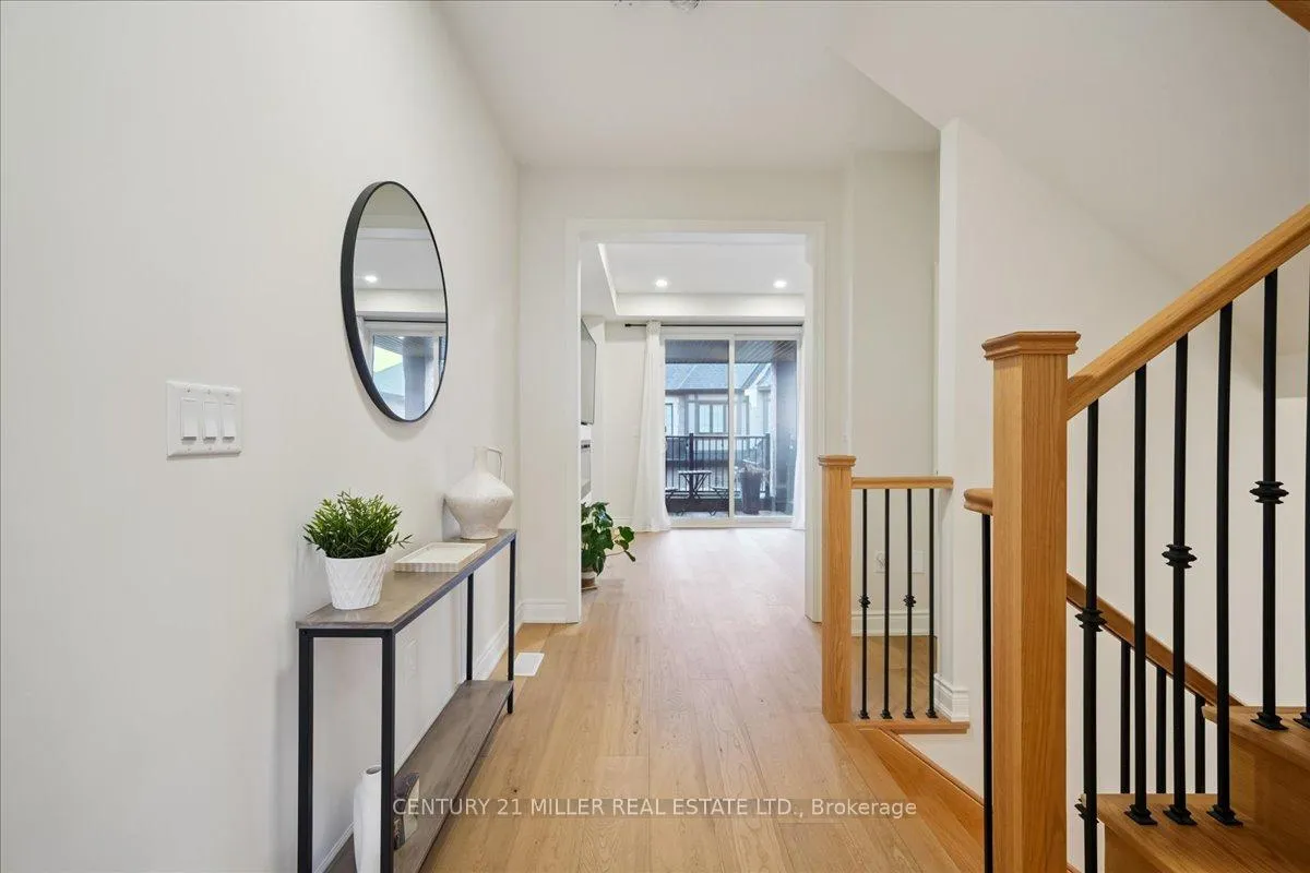 Photo 7 of 3401 Sixth Line, Oakville, Glenorchy — HOMEH