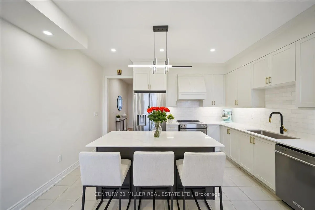 Photo 13 of 3401 Sixth Line, Oakville, Glenorchy — HOMEH