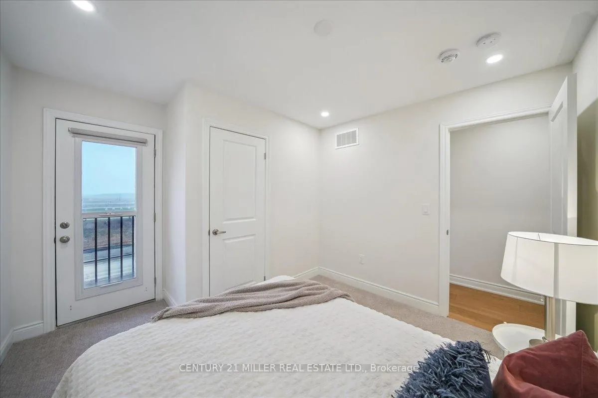 Photo 18 of 3401 Sixth Line, Oakville, Glenorchy — HOMEH