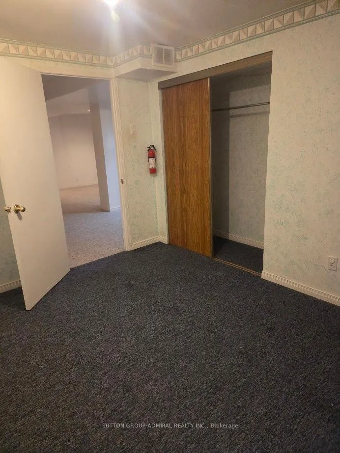 Photo 21 of 112 Patrice Crescent, Vaughan, Crestwood-Springfarm-Yorkhill — HOMEH