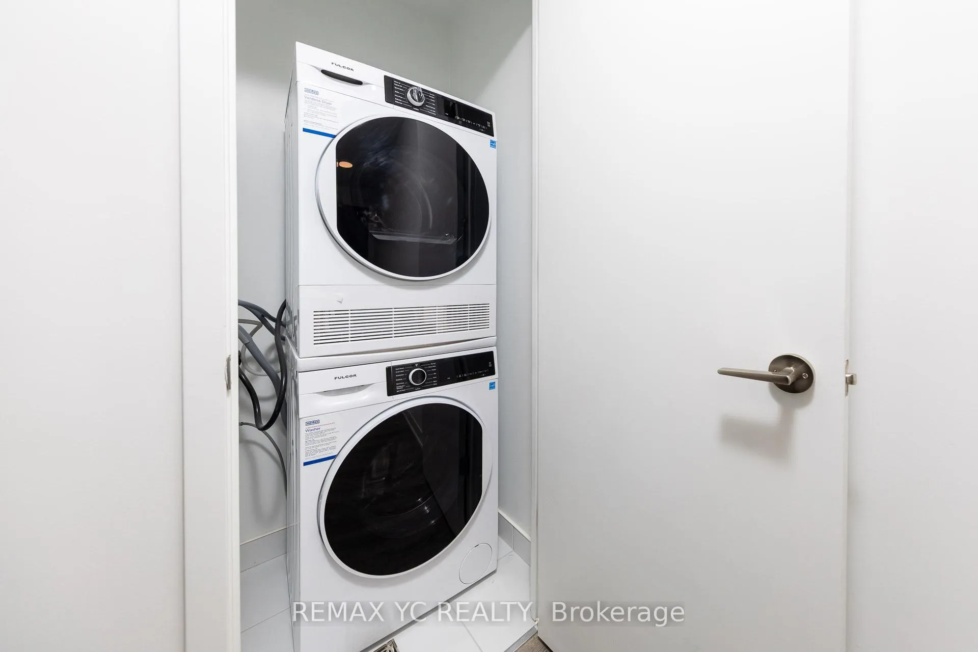 Photo 36 of Unit 1703, 180 Front Street E, Toronto, Moss Park — HOMEH