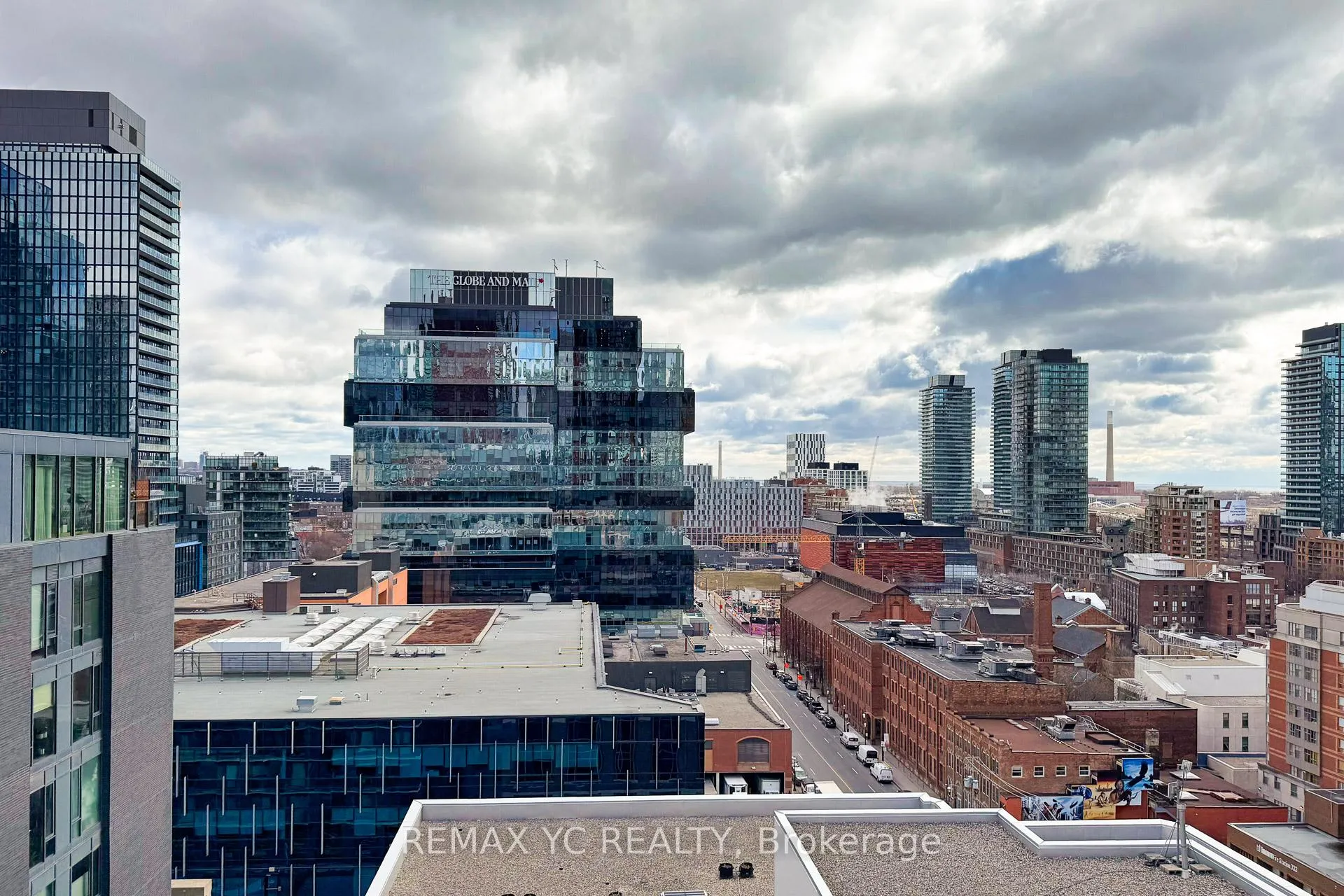 Photo 42 of Unit 1703, 180 Front Street E, Toronto, Moss Park — HOMEH