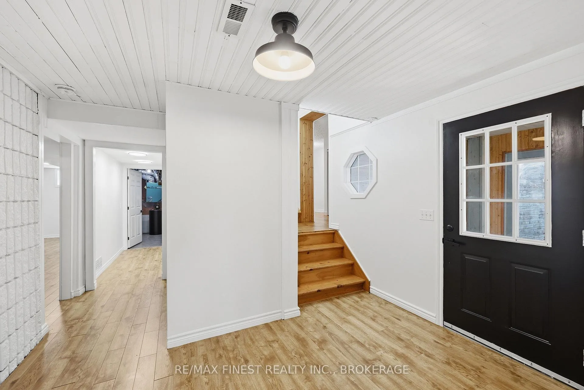 Photo 35 of 704 Wing Road, Loyalist, Lennox and Addington - South — HOMEH