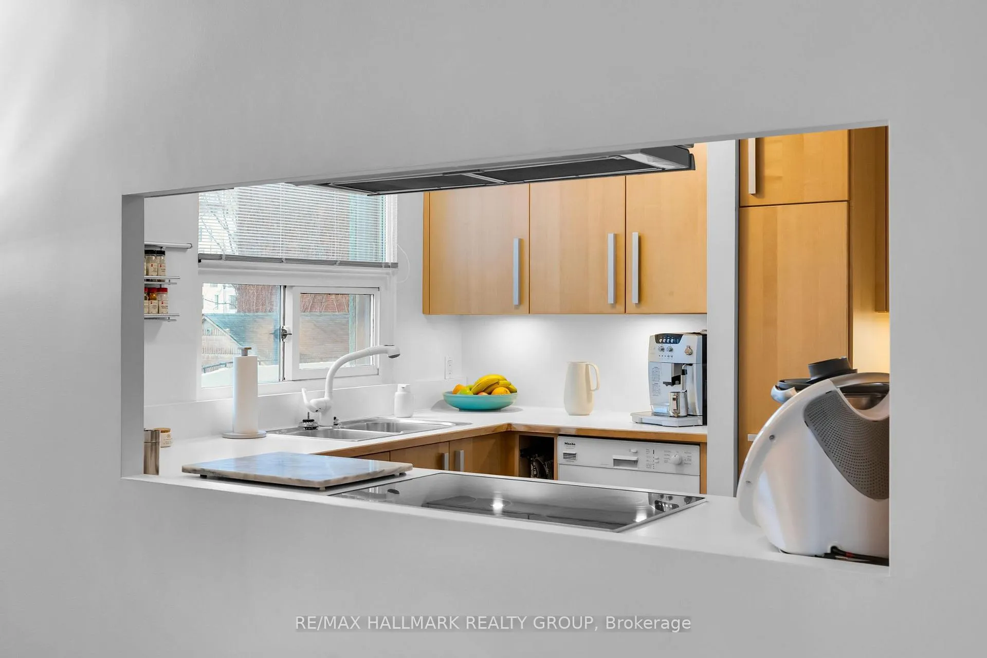 Photo 15 of Unit 203, 40 Arthur Street, Ottawa, West Centre Town — HOMEH