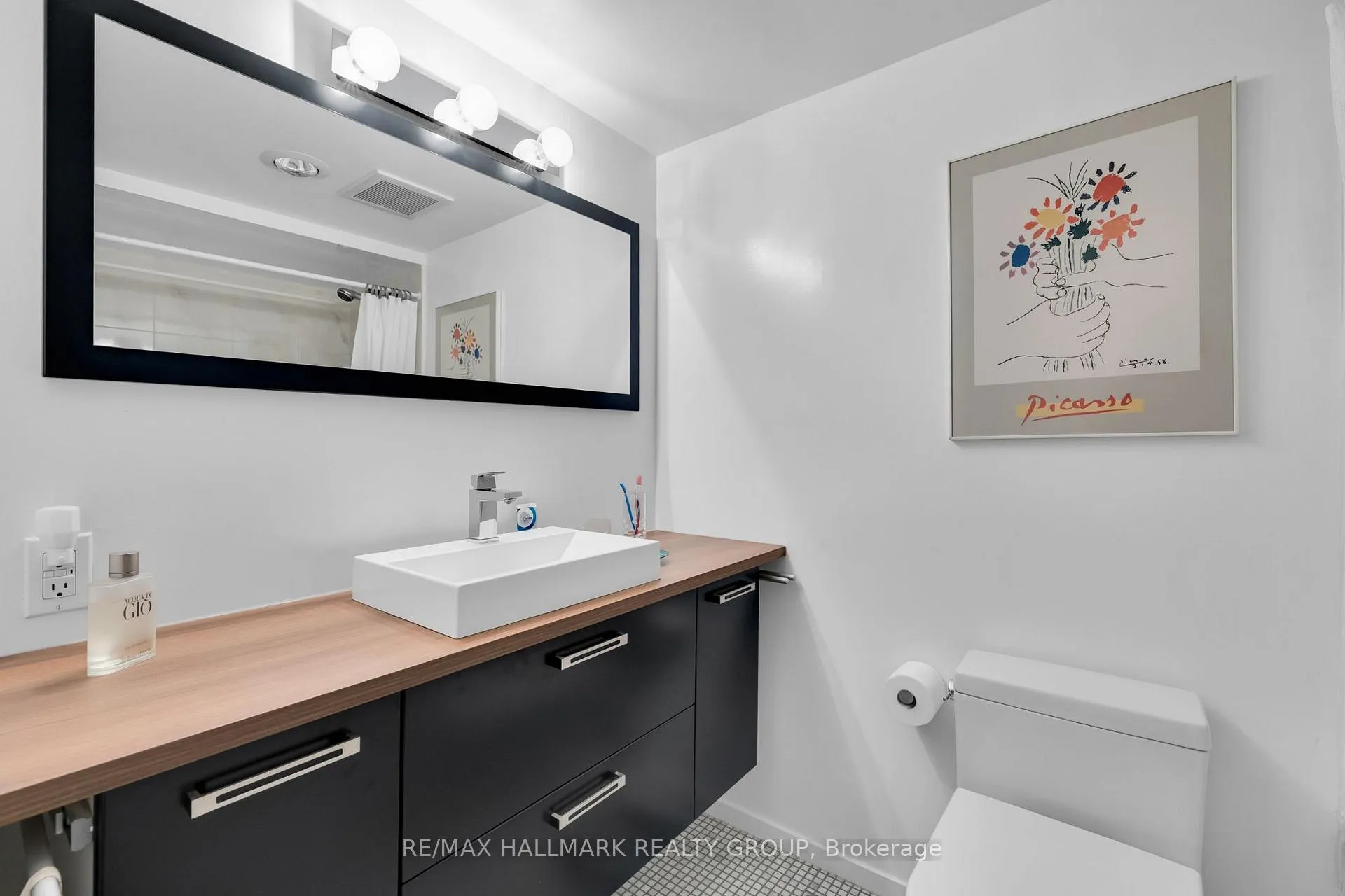 Photo 31 of Unit 203, 40 Arthur Street, Ottawa, West Centre Town — HOMEH