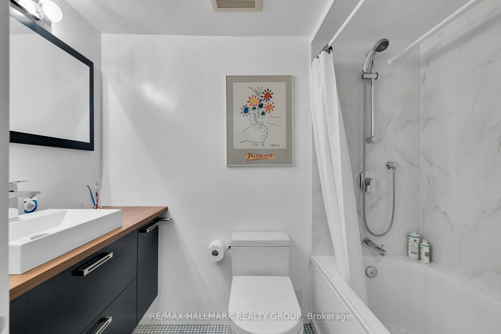 Photo 33 of Unit 203, 40 Arthur Street, Ottawa, West Centre Town — HOMEH