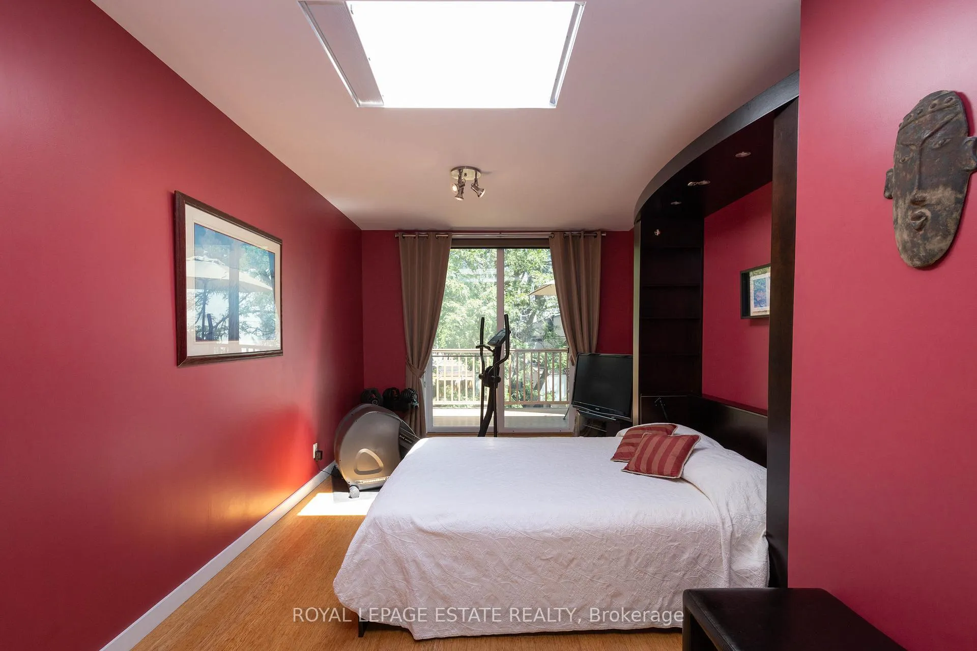 Photo 11 of 432 Queen Street E, Toronto, Regent Park — HOMEH