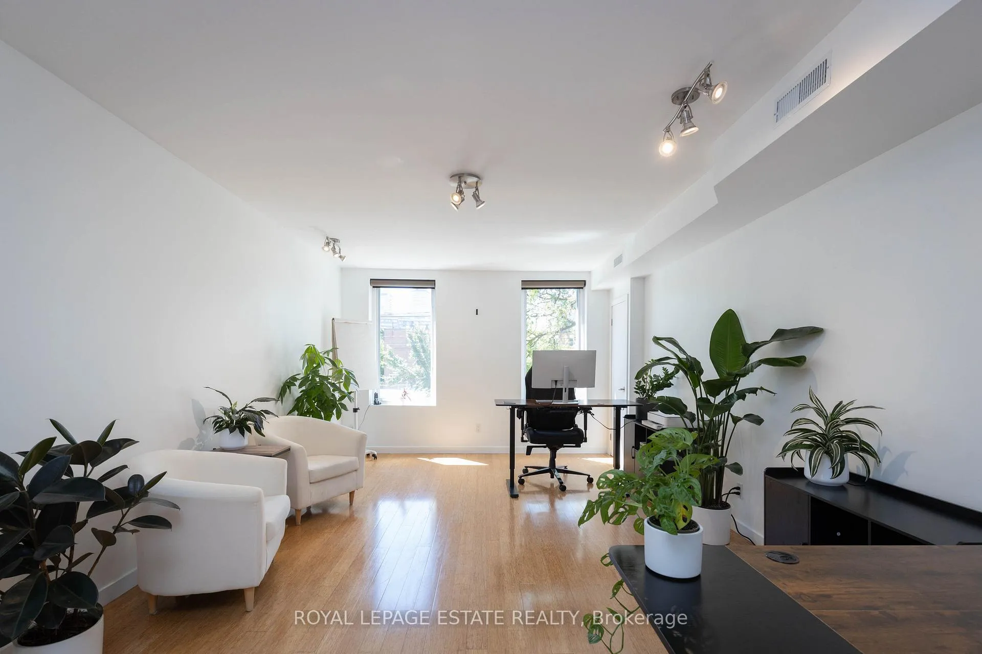 Photo 17 of 432 Queen Street E, Toronto, Regent Park — HOMEH