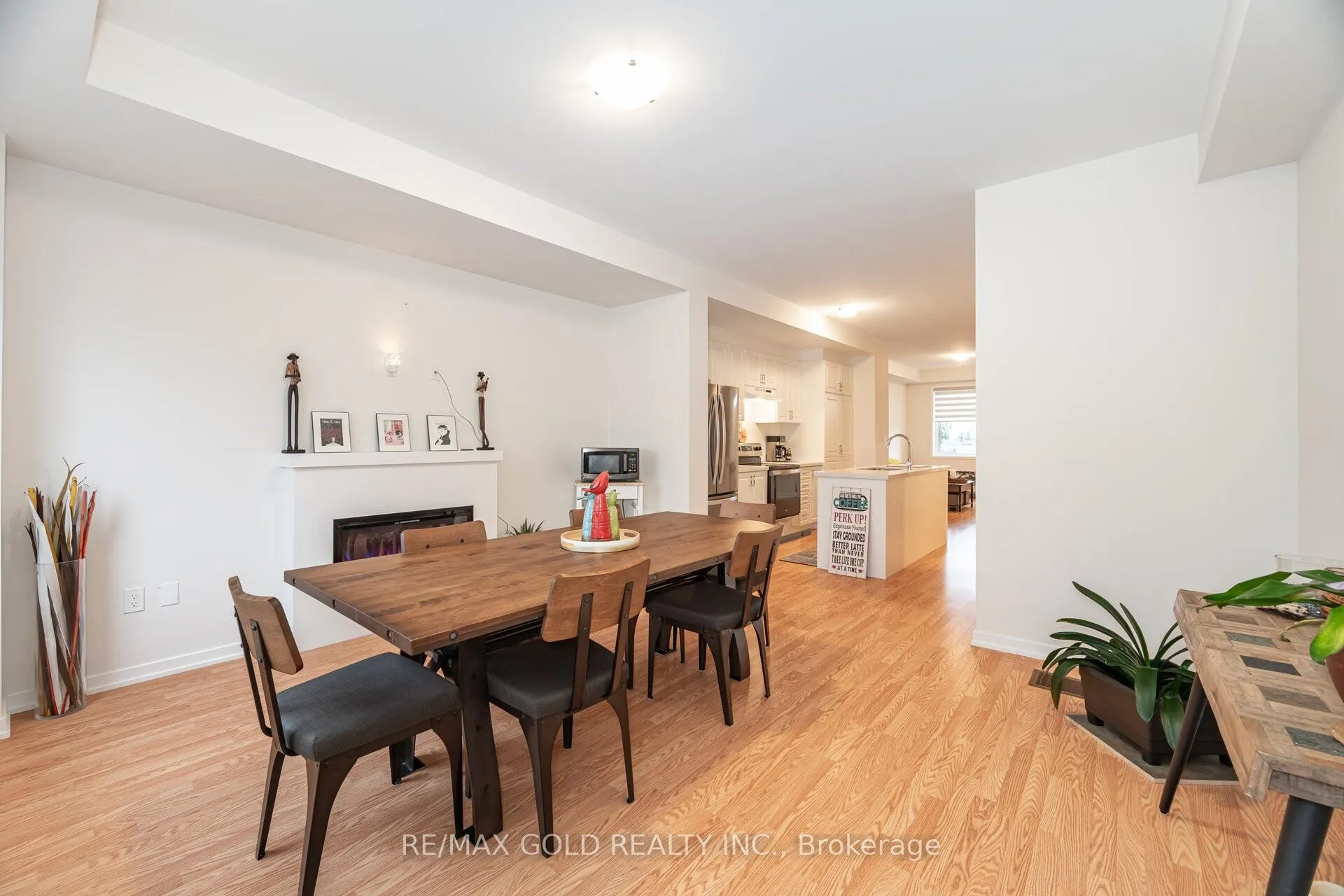 Photo 9 of 56 Lambert Lane, Caledon, Bolton East — HOMEH