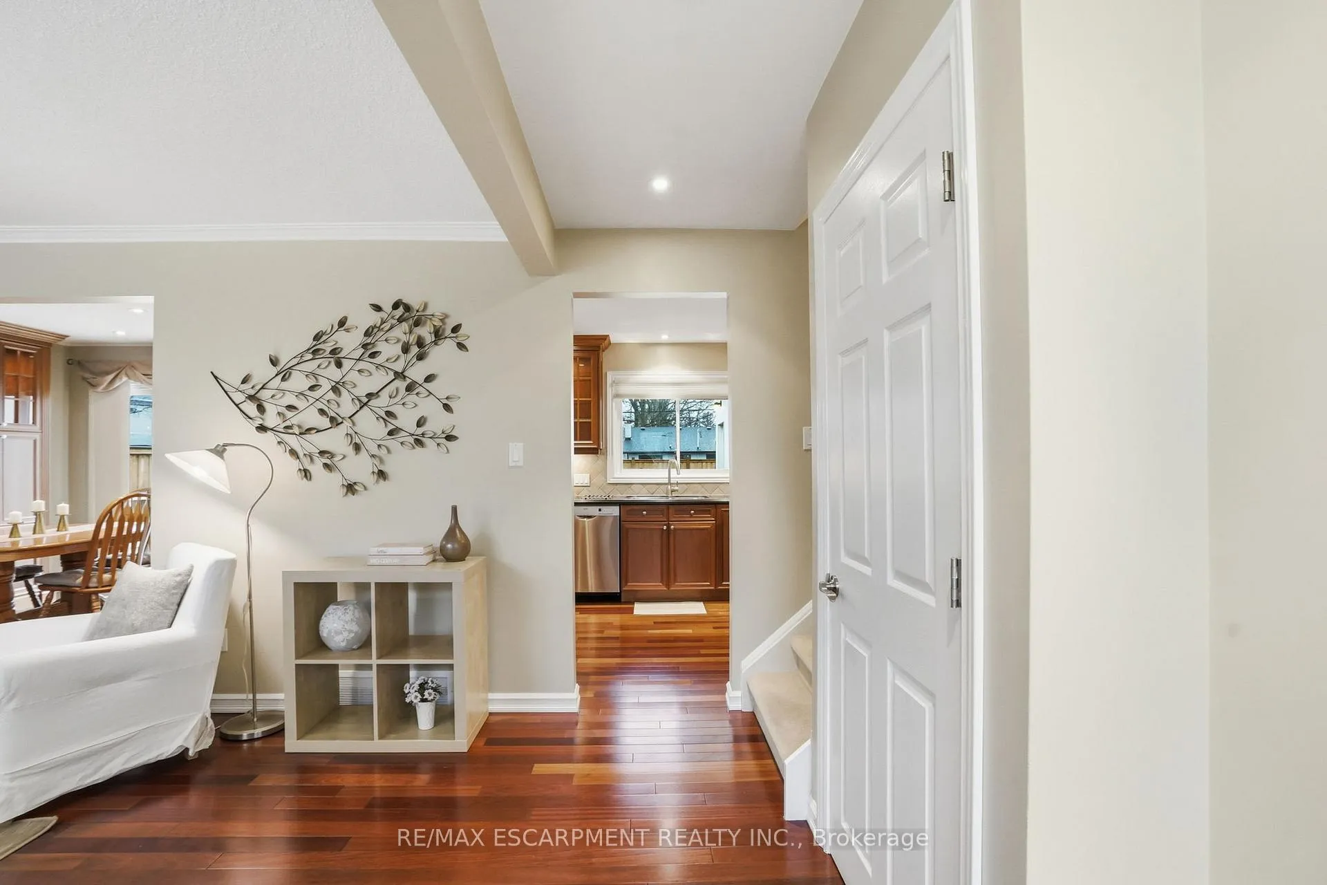 Photo 9 of 5210 Mulberry Drive, Burlington, Appleby — HOMEH