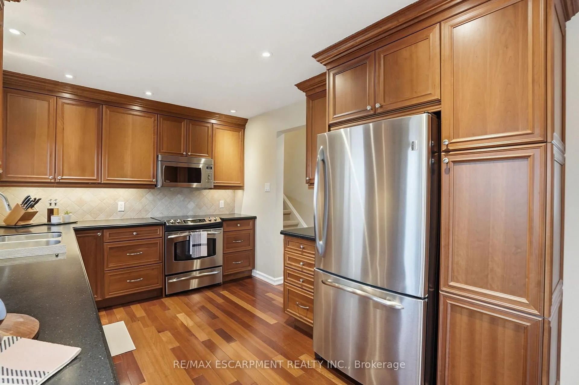 Photo 17 of 5210 Mulberry Drive, Burlington, Appleby — HOMEH