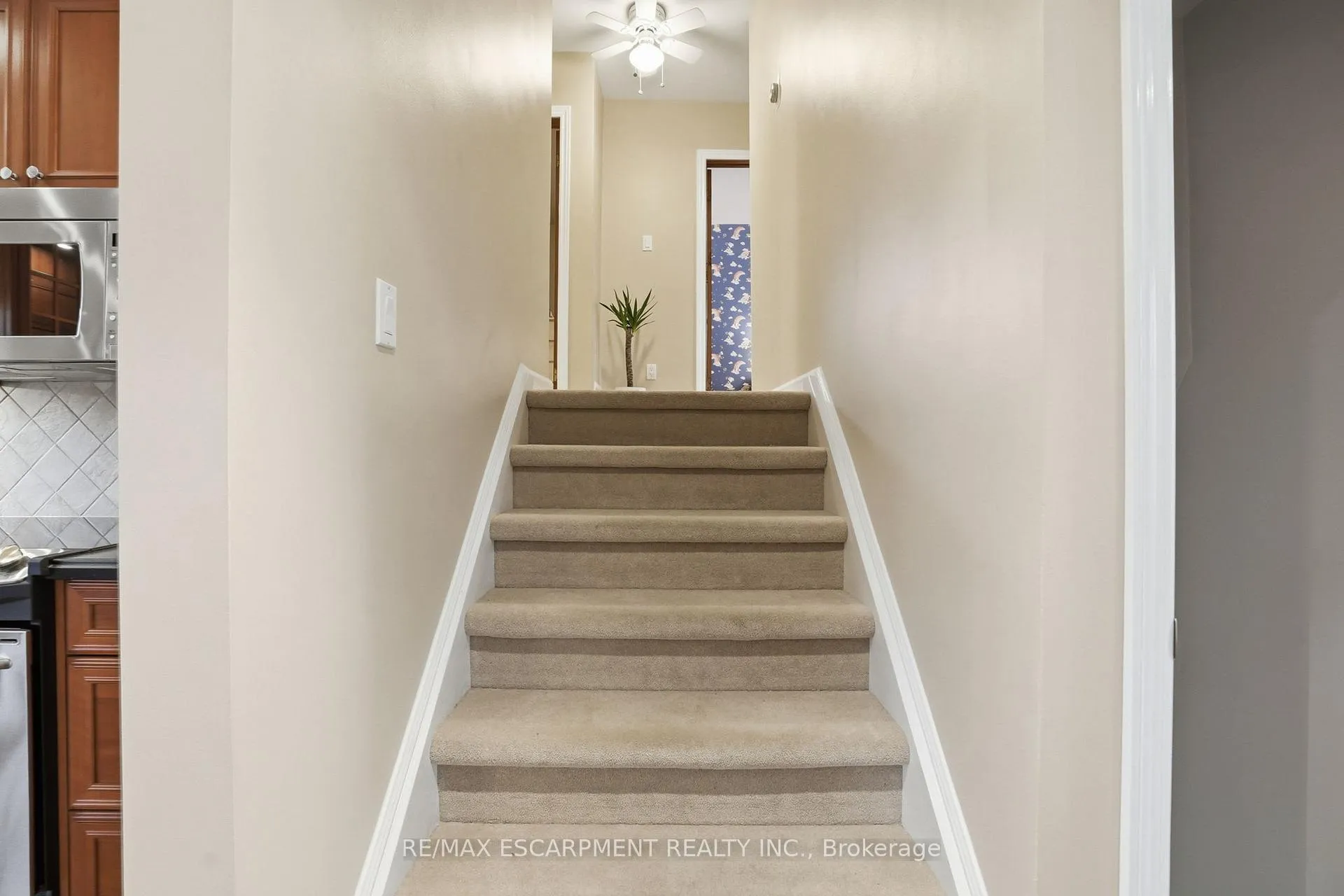 Photo 20 of 5210 Mulberry Drive, Burlington, Appleby — HOMEH
