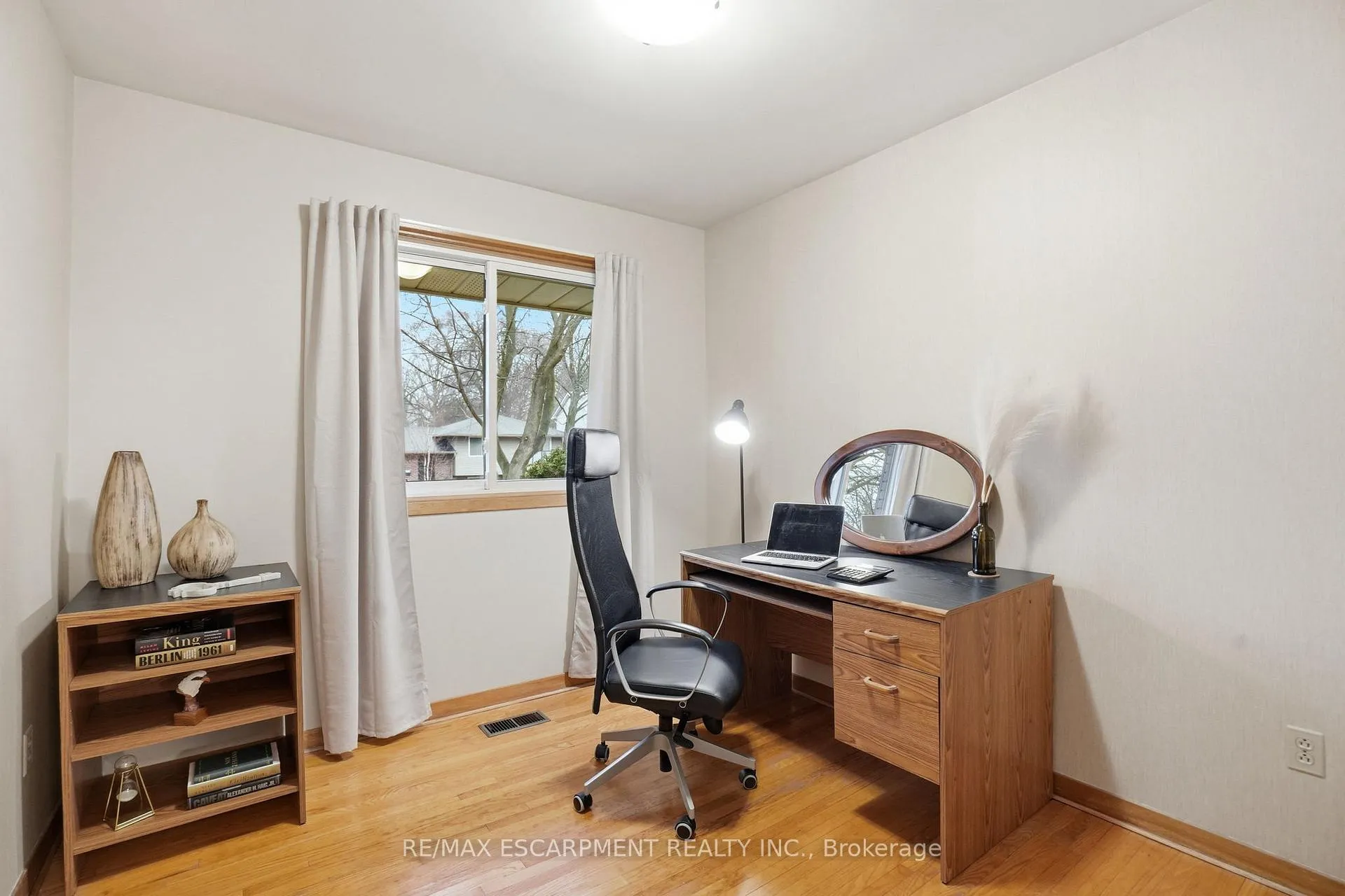 Photo 31 of 5210 Mulberry Drive, Burlington, Appleby — HOMEH