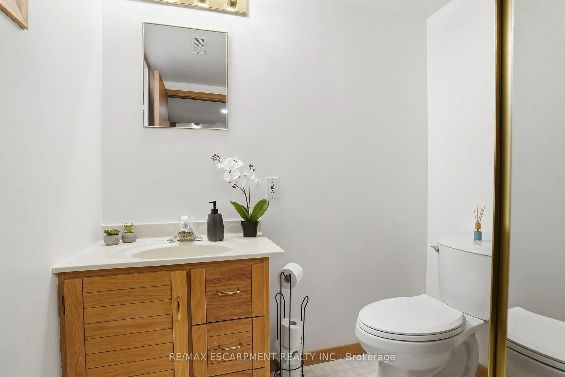 Photo 36 of 5210 Mulberry Drive, Burlington, Appleby — HOMEH