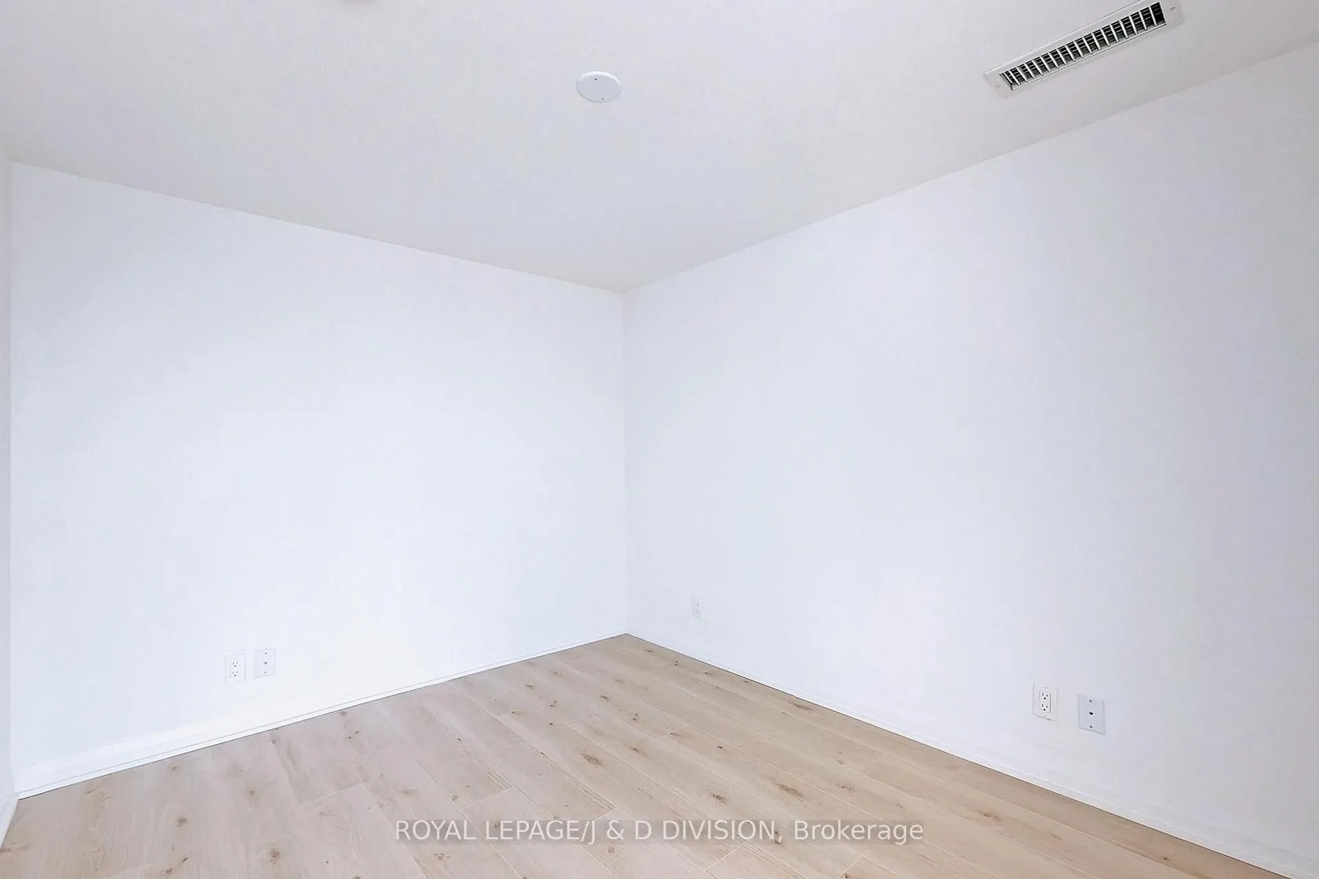 Photo 12 of Unit 1101, 99 Foxbar Road, Toronto, Yonge-St. Clair — HOMEH