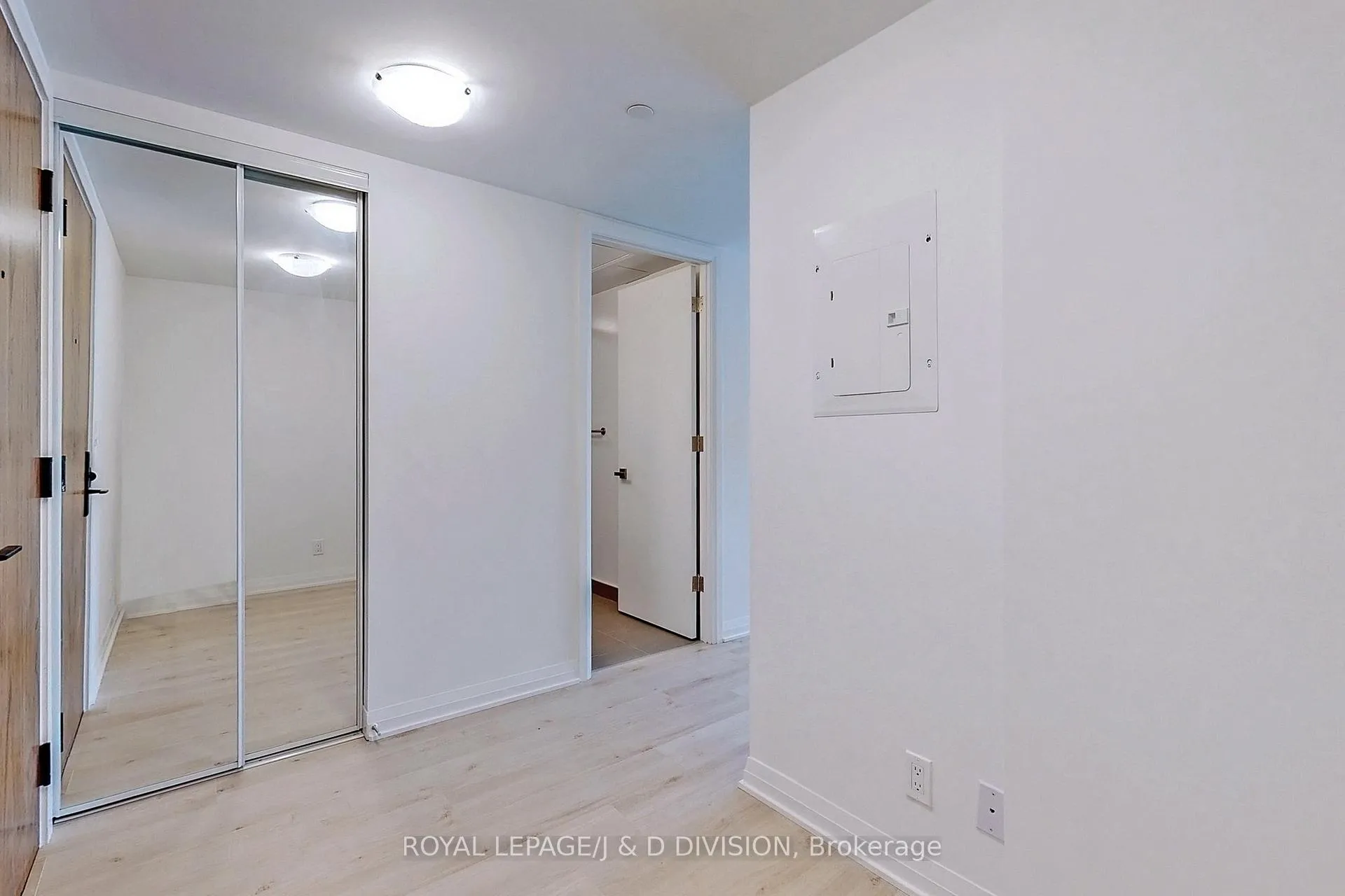 Photo 14 of Unit 1101, 99 Foxbar Road, Toronto, Yonge-St. Clair — HOMEH