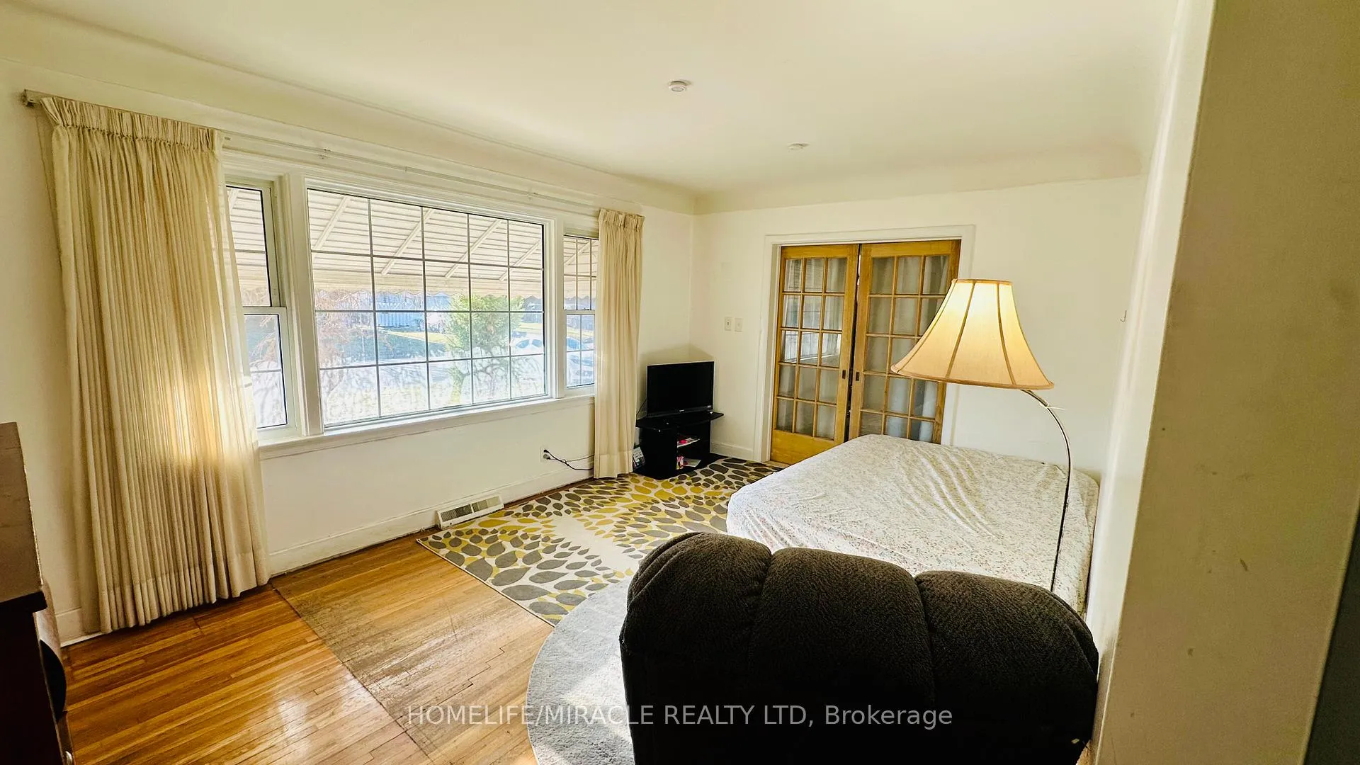 Photo 15 of 486 Matthew Brady Avenue, Windsor — HOMEH