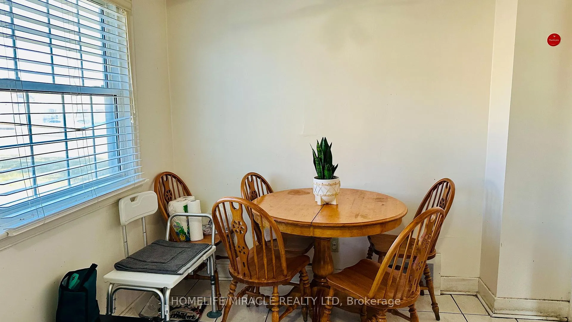 Photo 17 of 486 Matthew Brady Avenue, Windsor — HOMEH