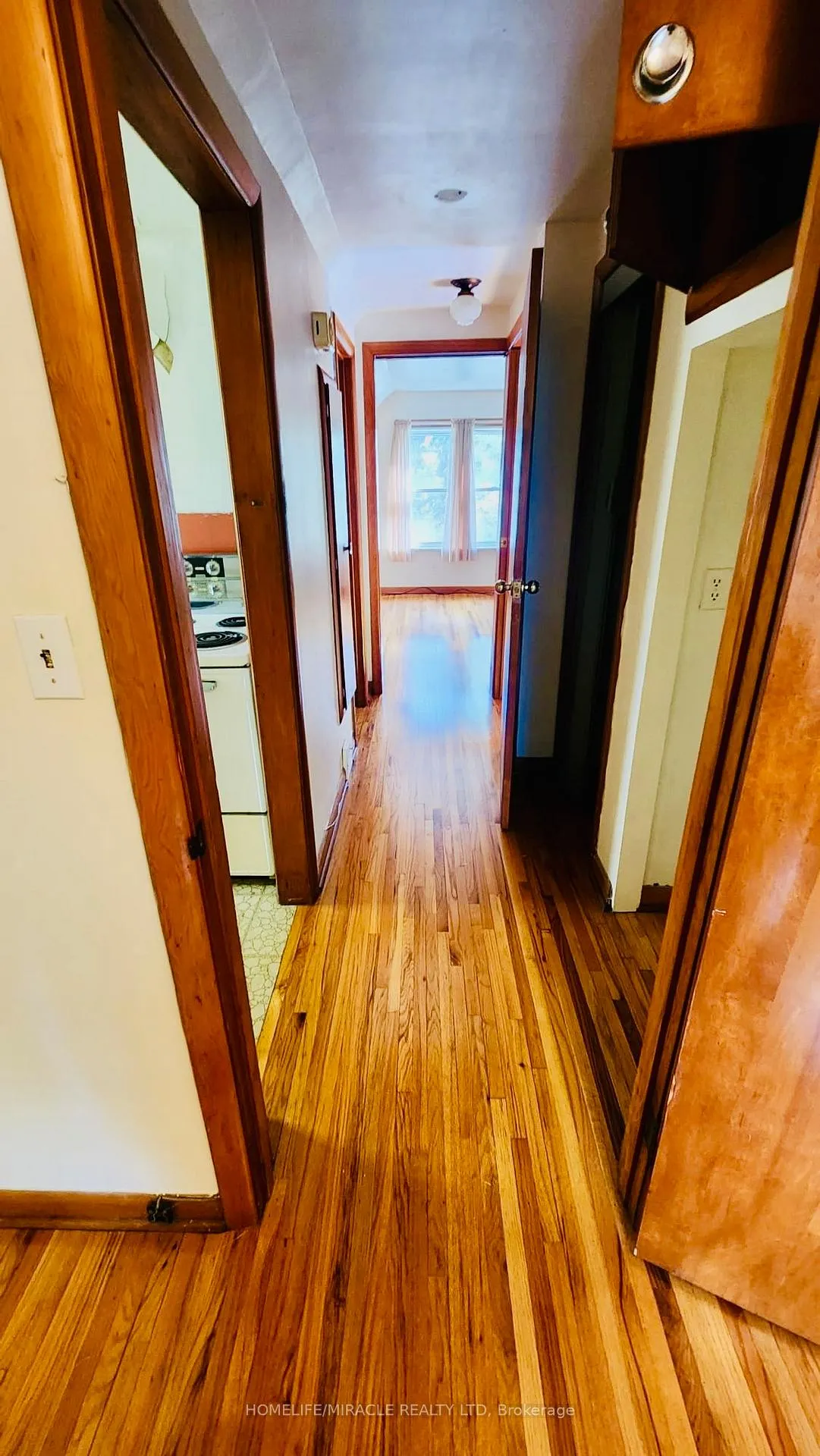 Photo 27 of 486 Matthew Brady Avenue, Windsor — HOMEH