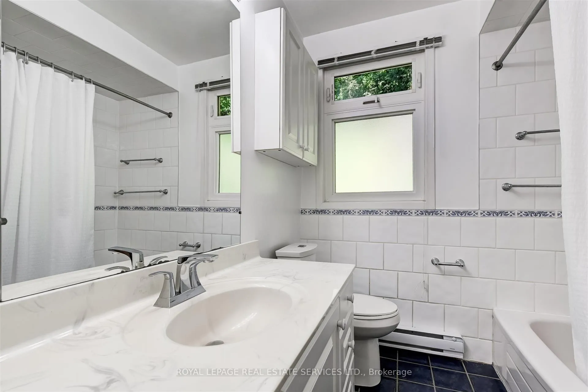 Photo 11 of 5 Easson Avenue, Toronto, High Park-Swansea — HOMEH