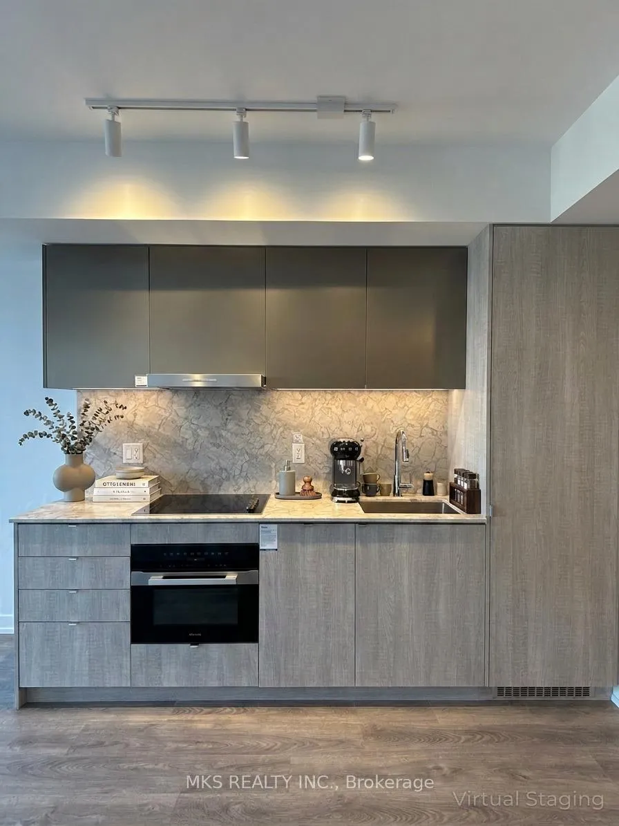 Photo 3 of Unit 1907, 771 Yonge Street, Toronto, The Annex — HOMEH