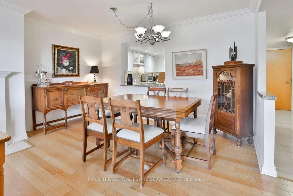 Photo 11 of Unit 708, 100 Lakeshore Road E, Oakville, Old Oakville — HOMEH
