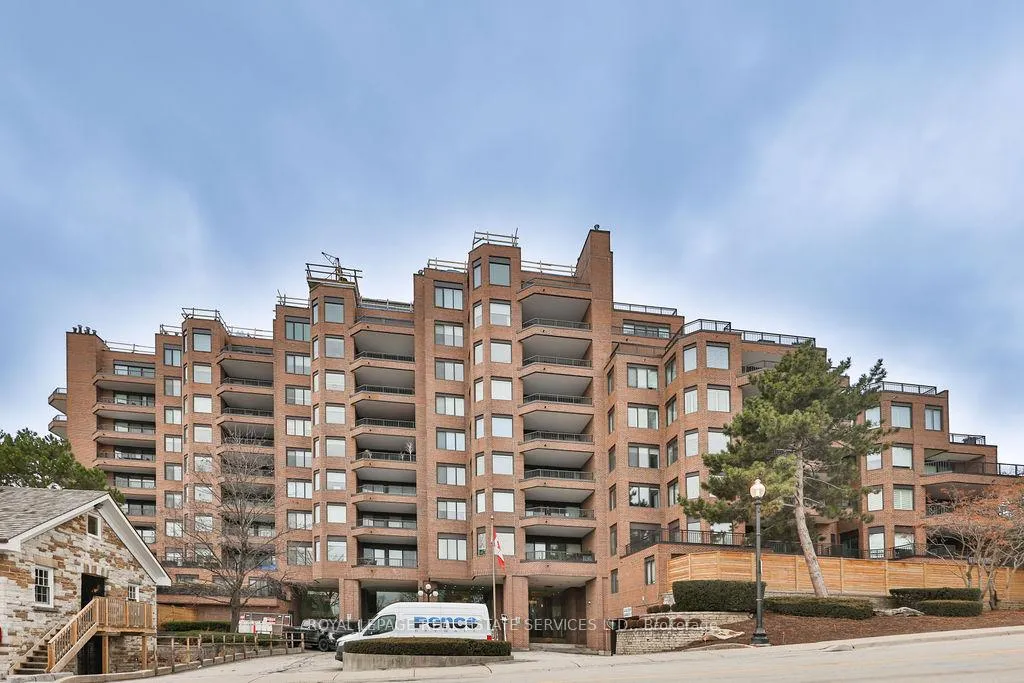 Photo 23 of Unit 708, 100 Lakeshore Road E, Oakville, Old Oakville — HOMEH