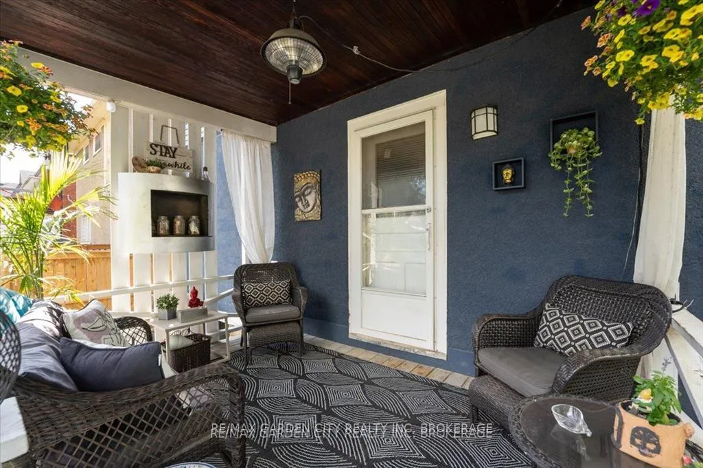 Photo 19 of 22 Chaplin Avenue, St. Catharines, Downtown — HOMEH