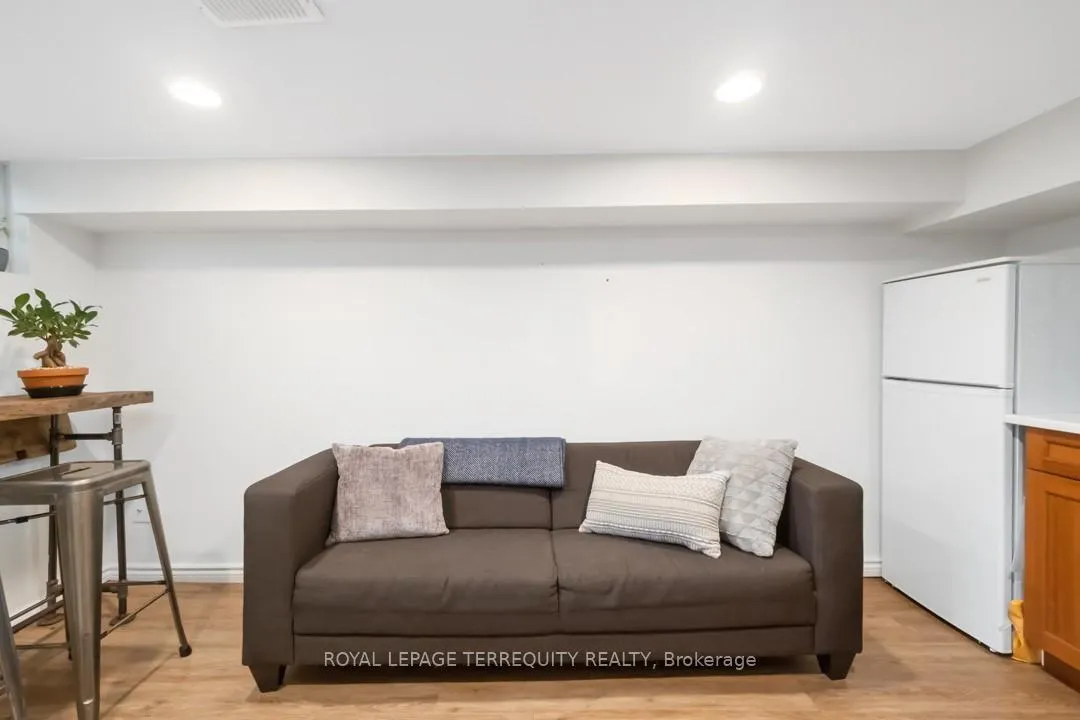 Photo 8 of Unit Bsmt, 95 Macdonell Avenue, Toronto, Roncesvalles — HOMEH