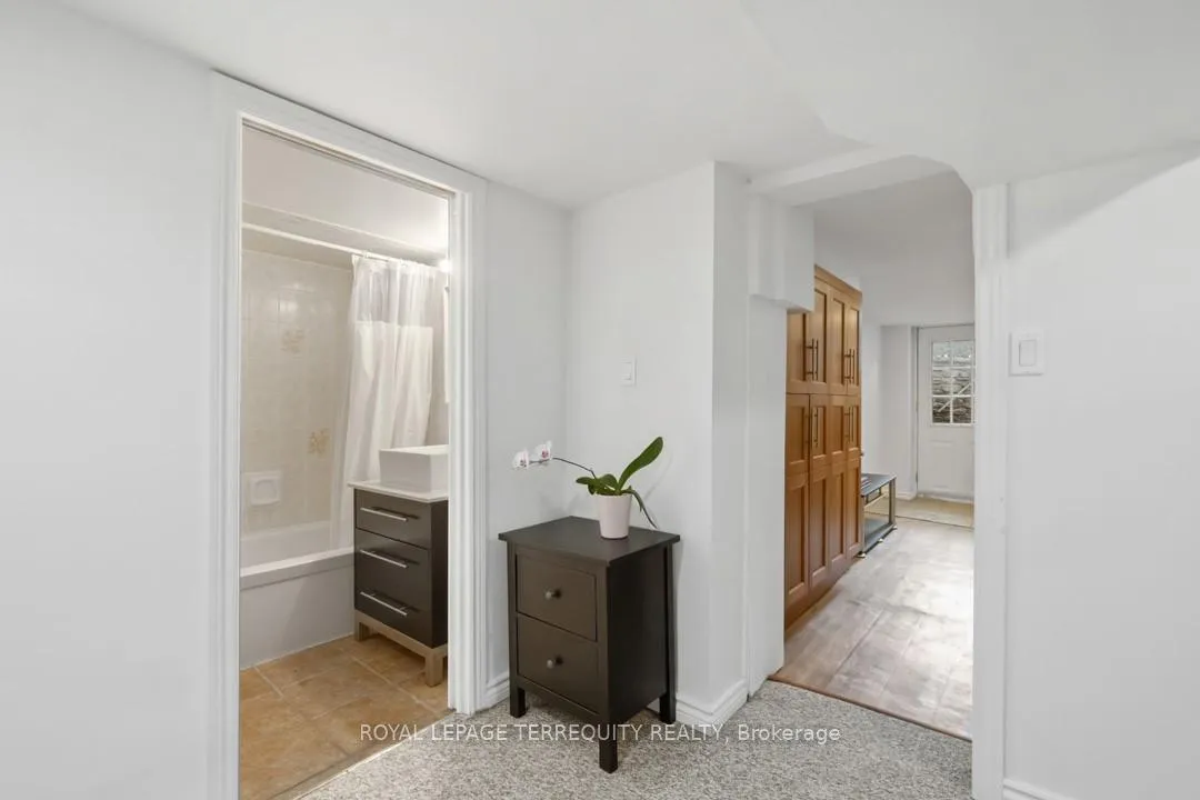 Photo 17 of Unit Bsmt, 95 Macdonell Avenue, Toronto, Roncesvalles — HOMEH