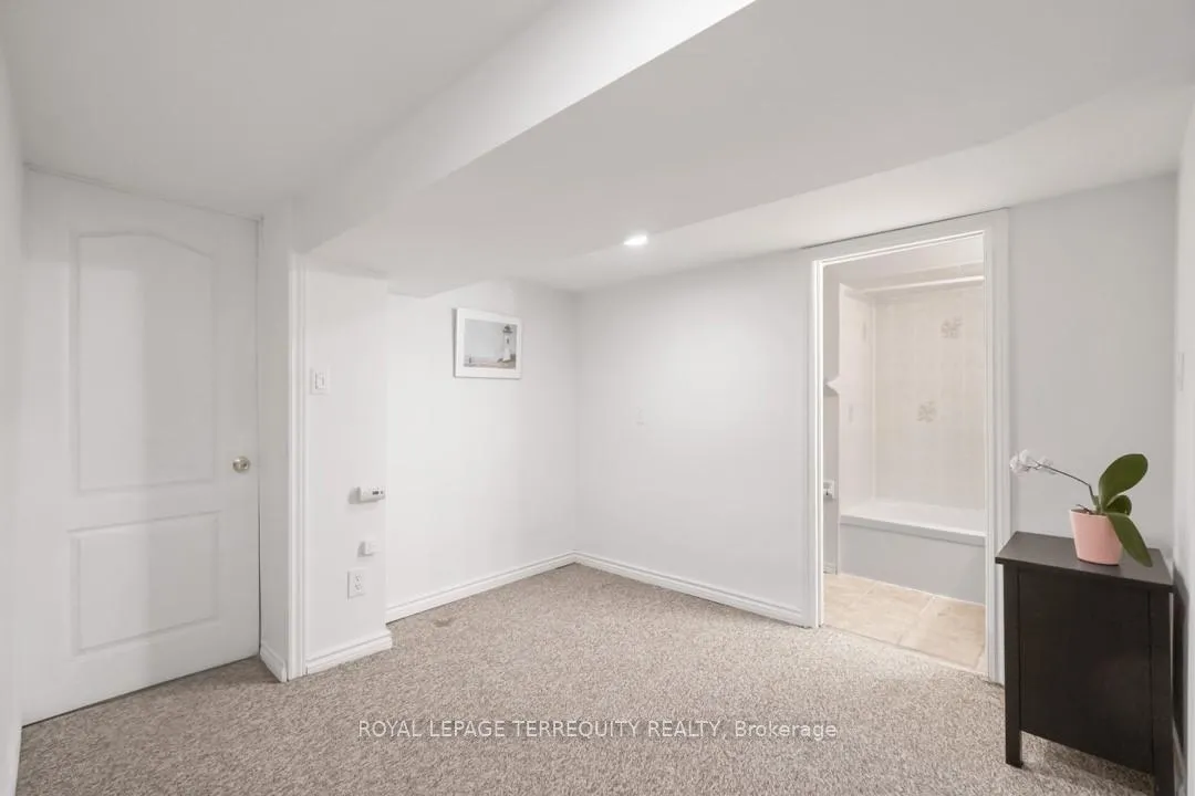 Photo 18 of Unit Bsmt, 95 Macdonell Avenue, Toronto, Roncesvalles — HOMEH