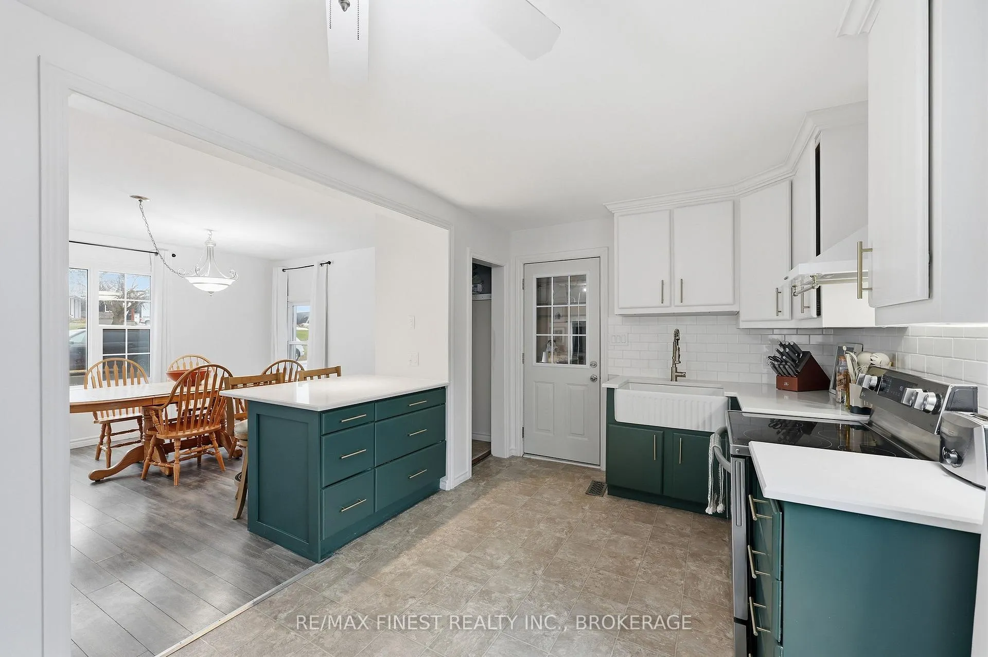 Photo 20 of 969 Millhaven Road, Loyalist, Lennox and Addington - South — HOMEH