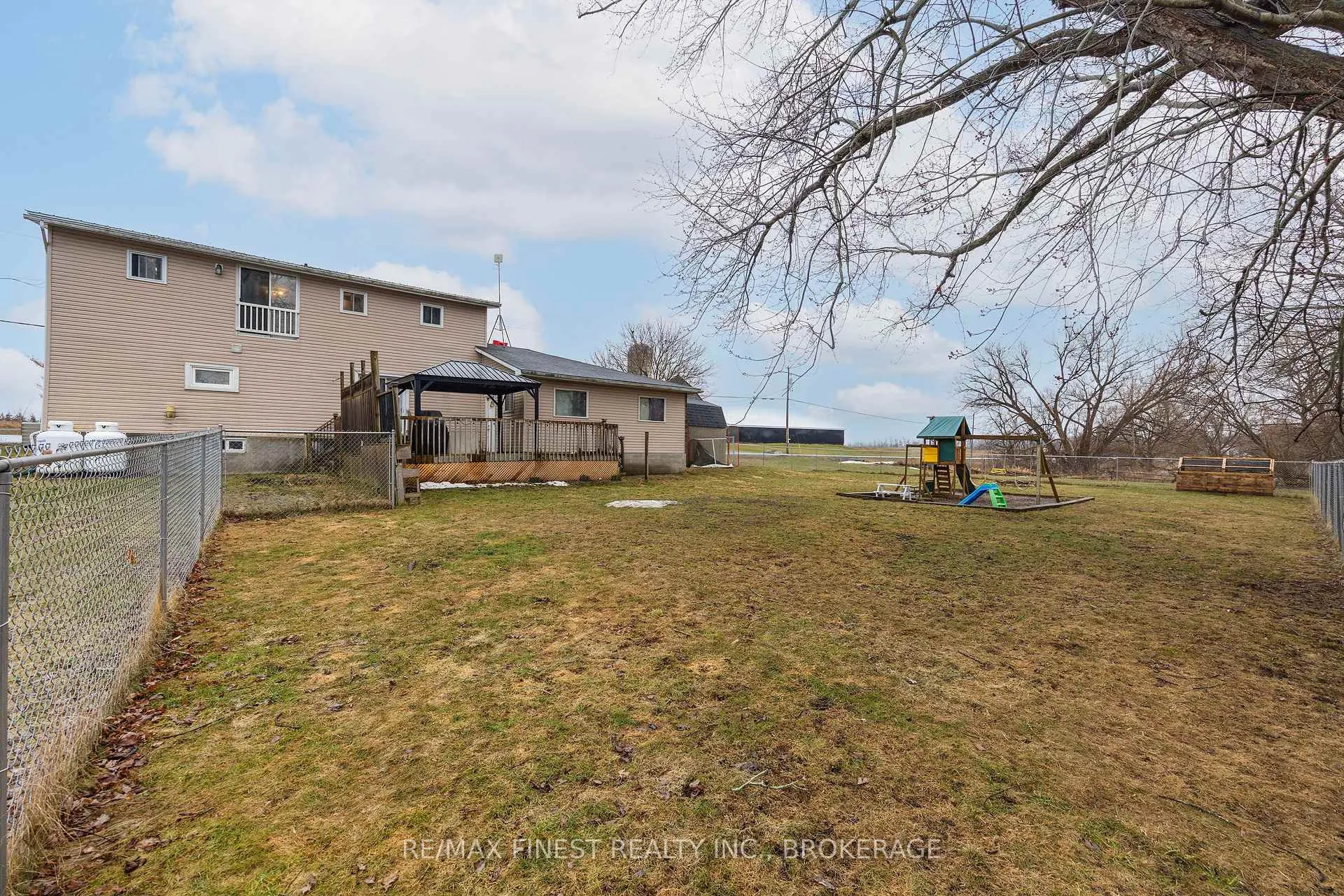 Photo 39 of 969 Millhaven Road, Loyalist, Lennox and Addington - South — HOMEH