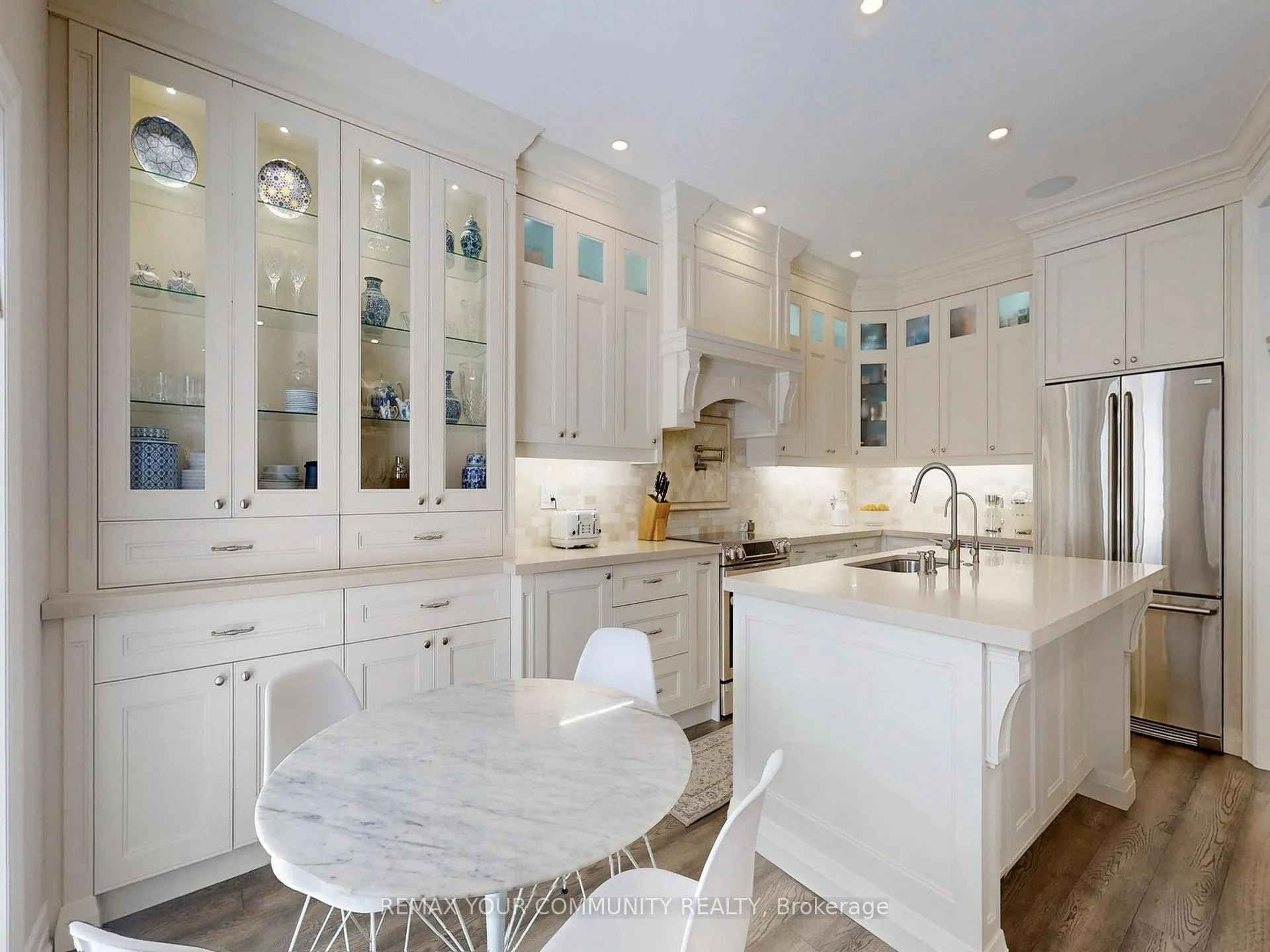 Photo 15 of 32 D'eva Drive, Vaughan, Patterson — HOMEH
