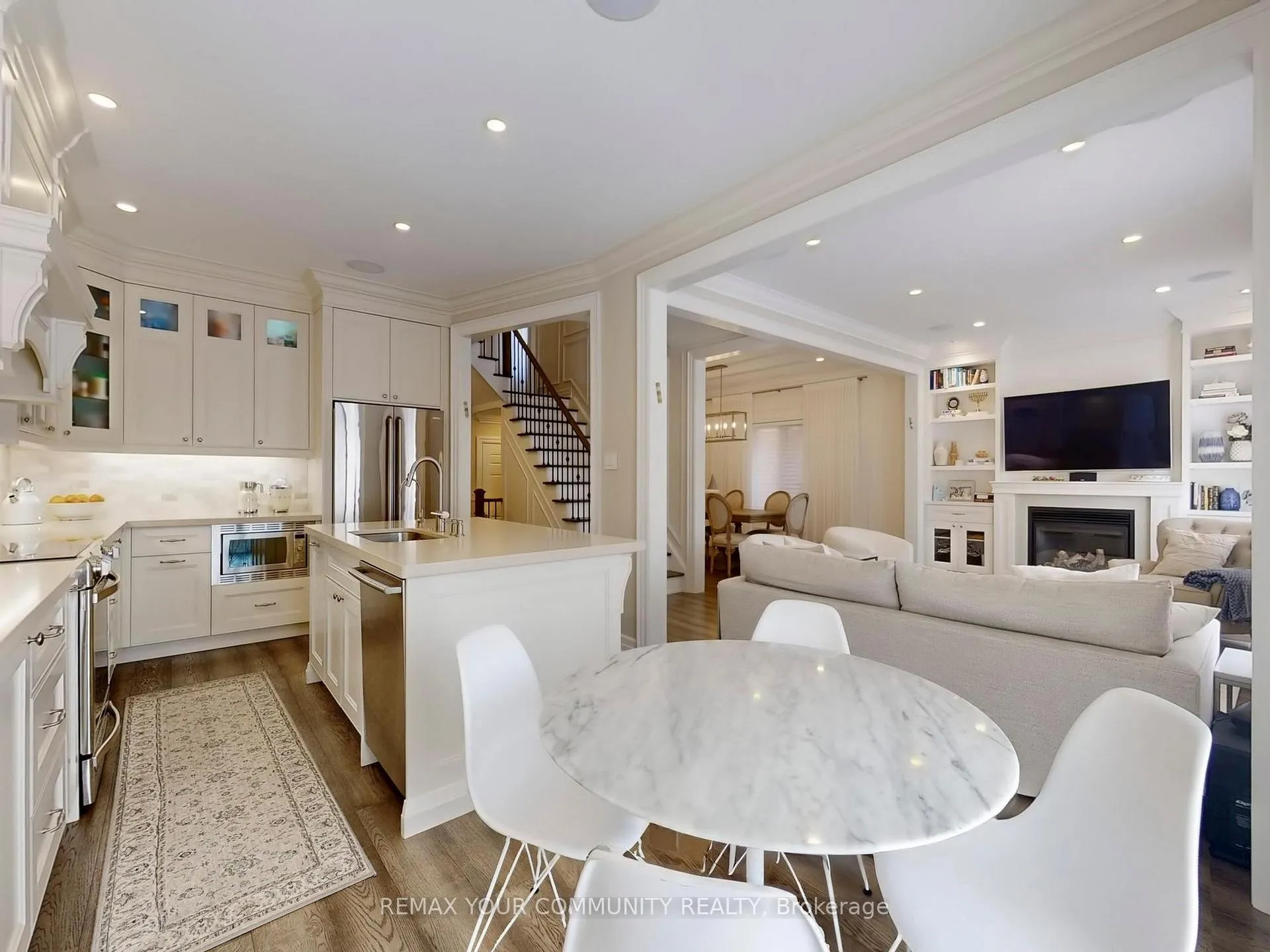 Photo 16 of 32 D'eva Drive, Vaughan, Patterson — HOMEH