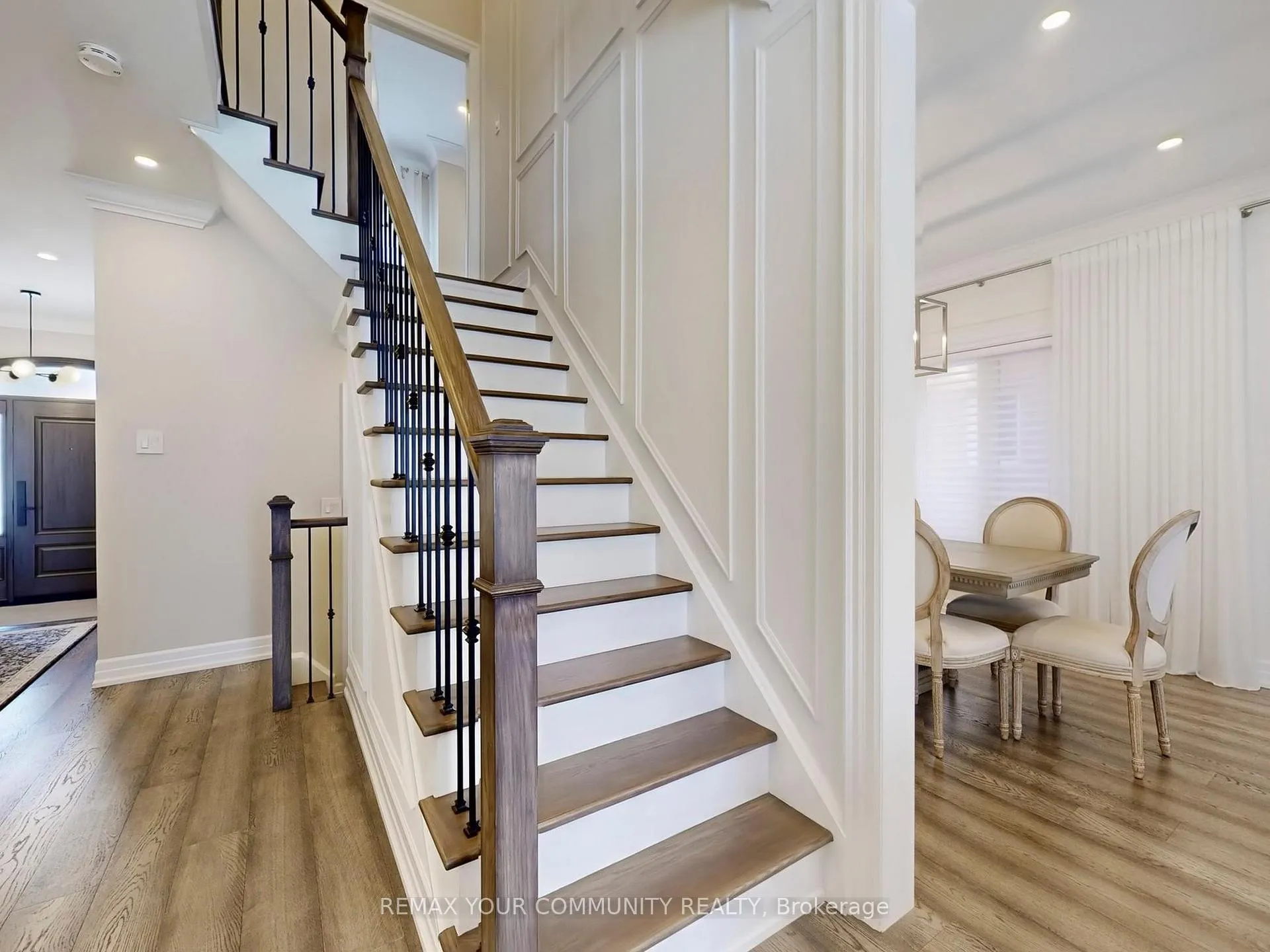 Photo 21 of 32 D'eva Drive, Vaughan, Patterson — HOMEH
