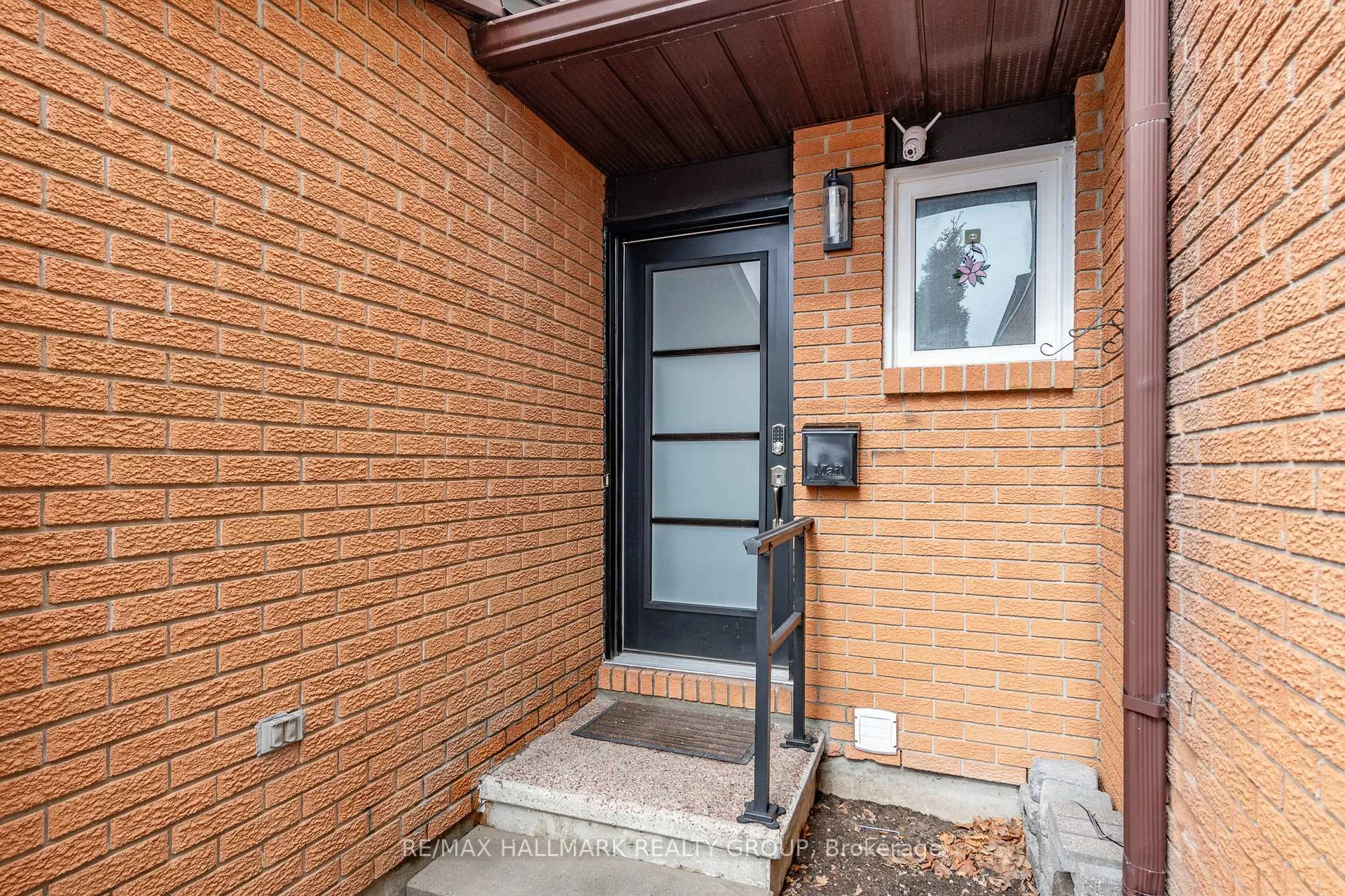 Photo 4 of Unit 23, 485 Canotia Place, Ottawa, Fallingbrook/Pineridge — HOMEH