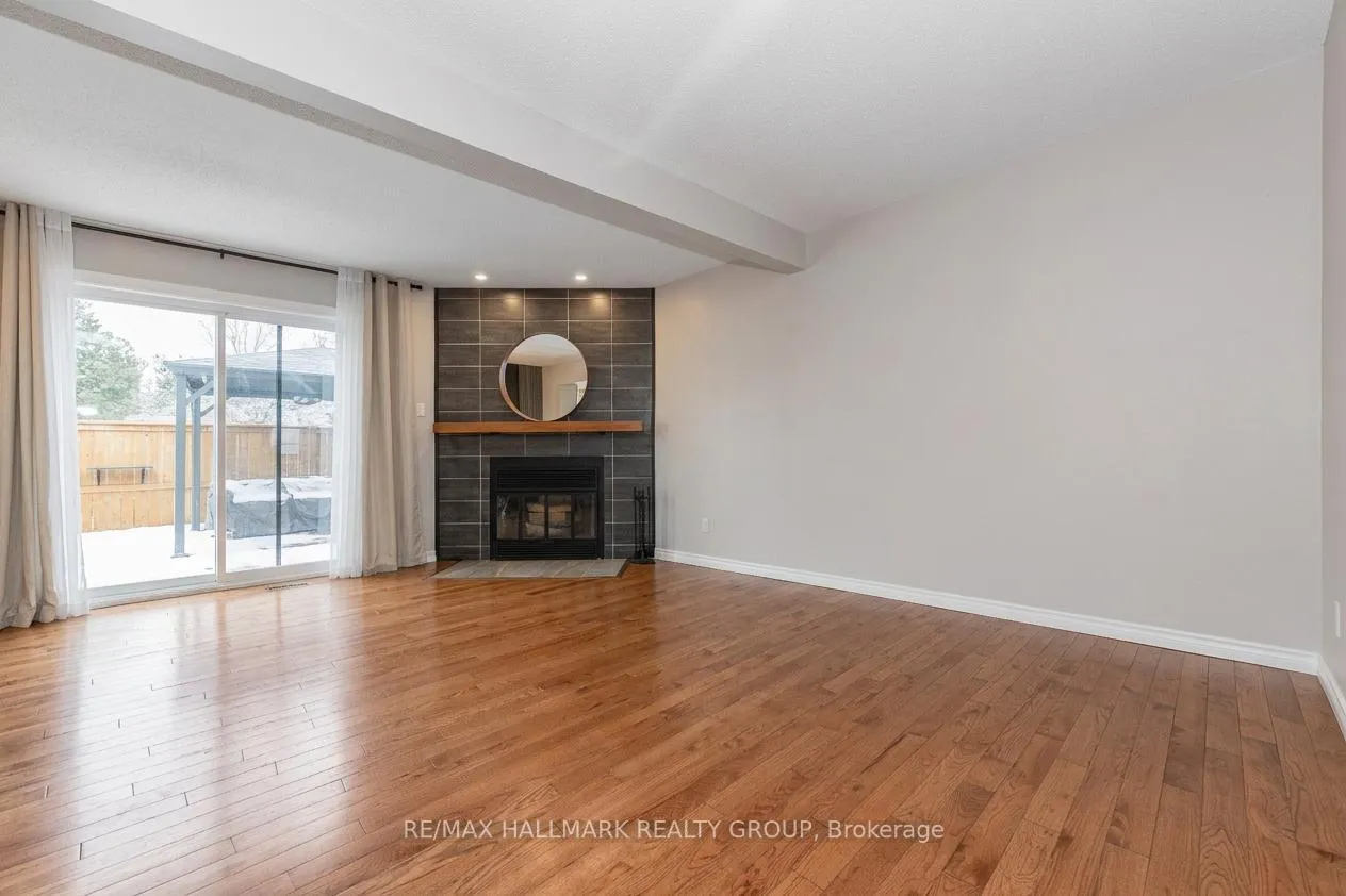Photo 9 of Unit 23, 485 Canotia Place, Ottawa, Fallingbrook/Pineridge — HOMEH
