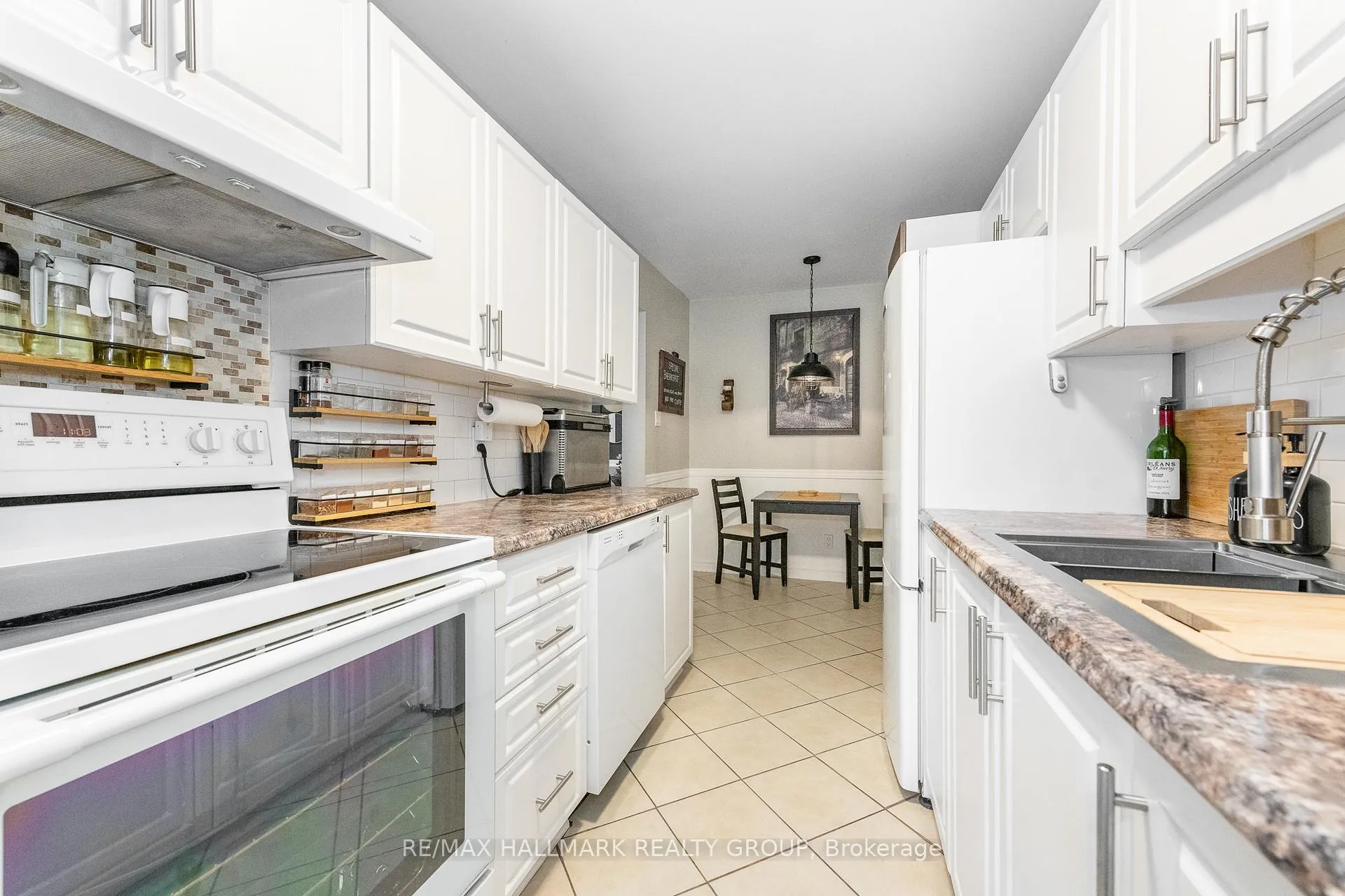 Photo 21 of Unit 23, 485 Canotia Place, Ottawa, Fallingbrook/Pineridge — HOMEH